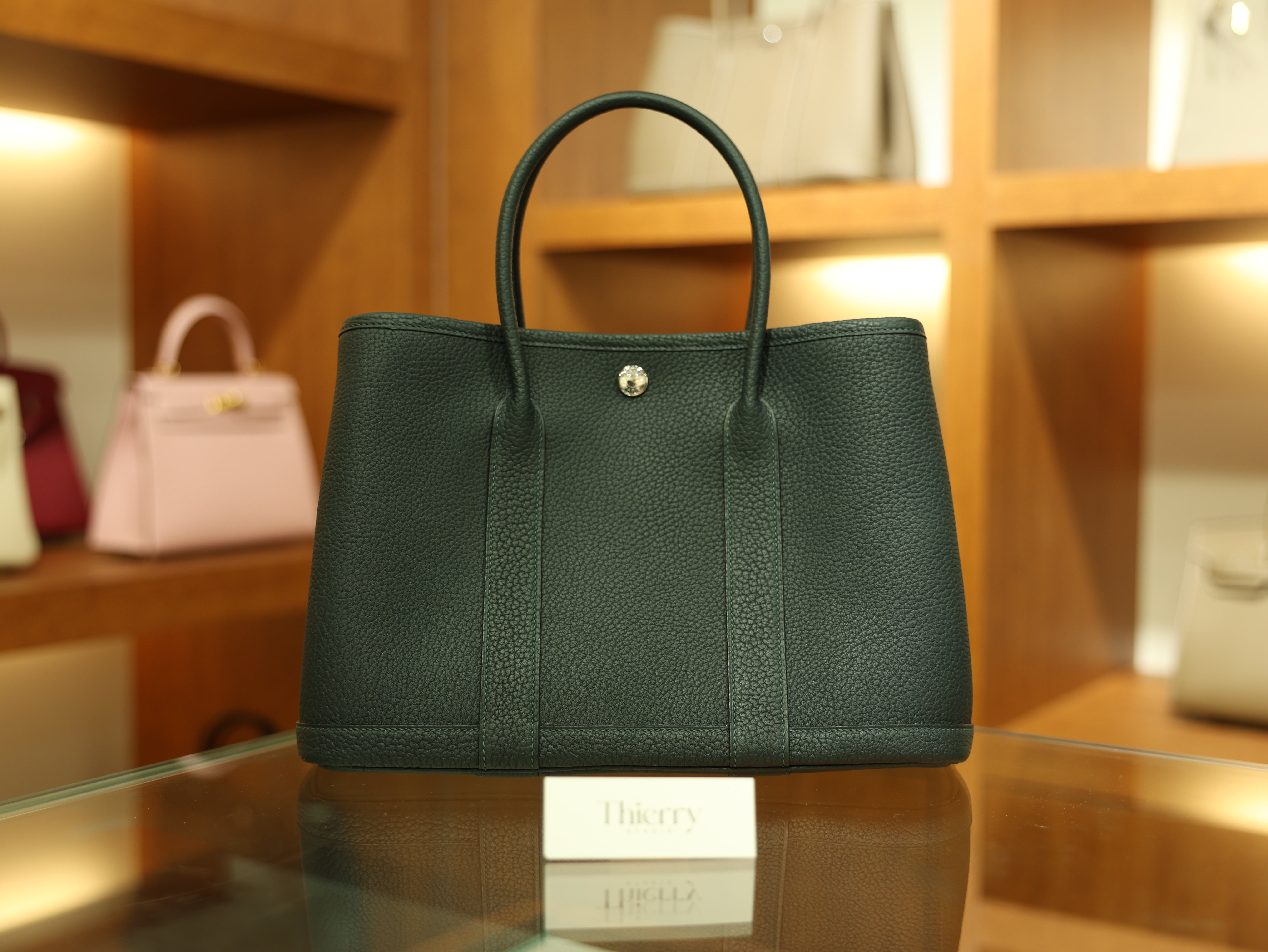 가든파티 30 네곤다 베르트 사이프리스