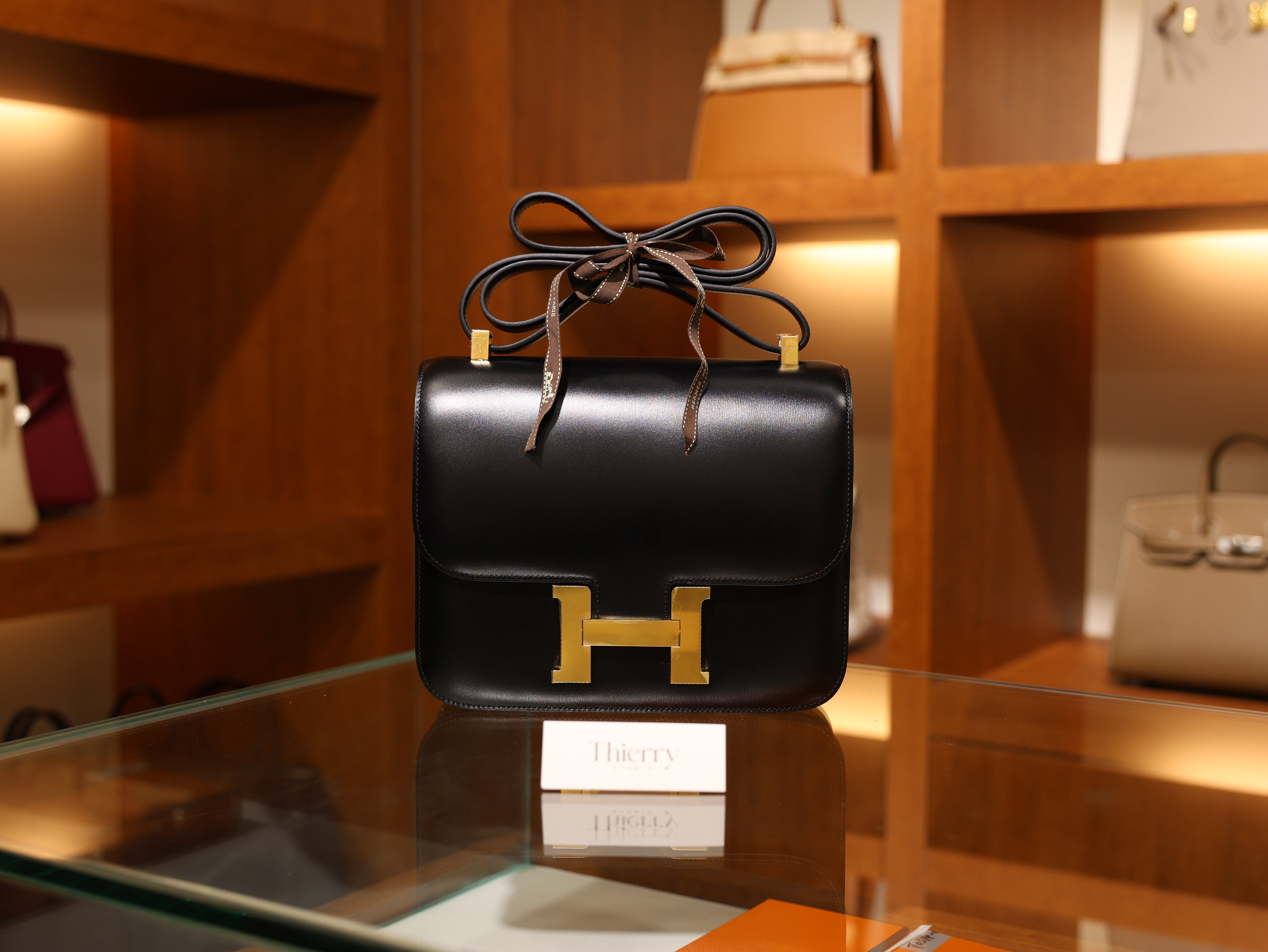 콘스탄스 24 복스 블랙 금장