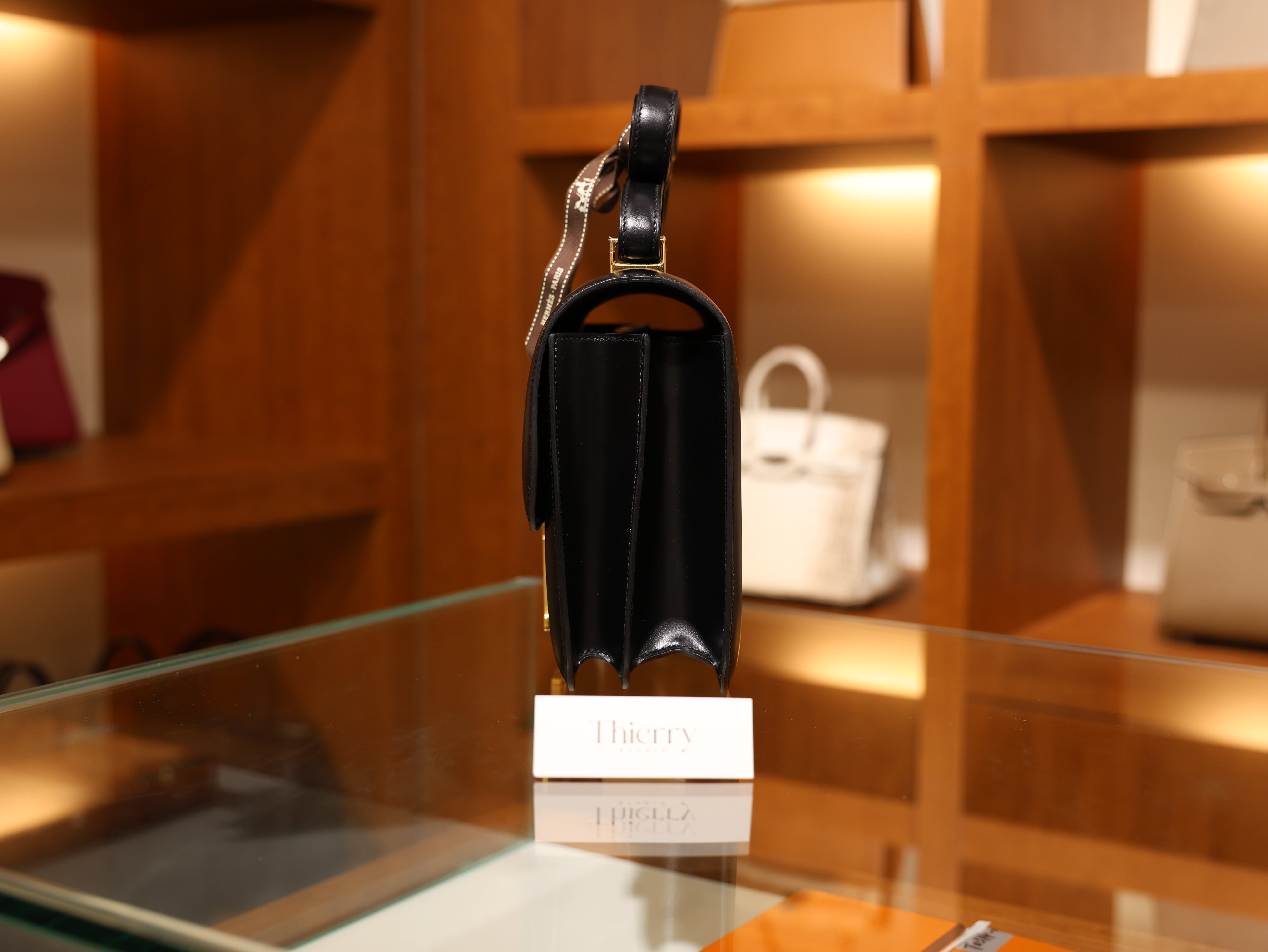 콘스탄스 24 복스 블랙 금장