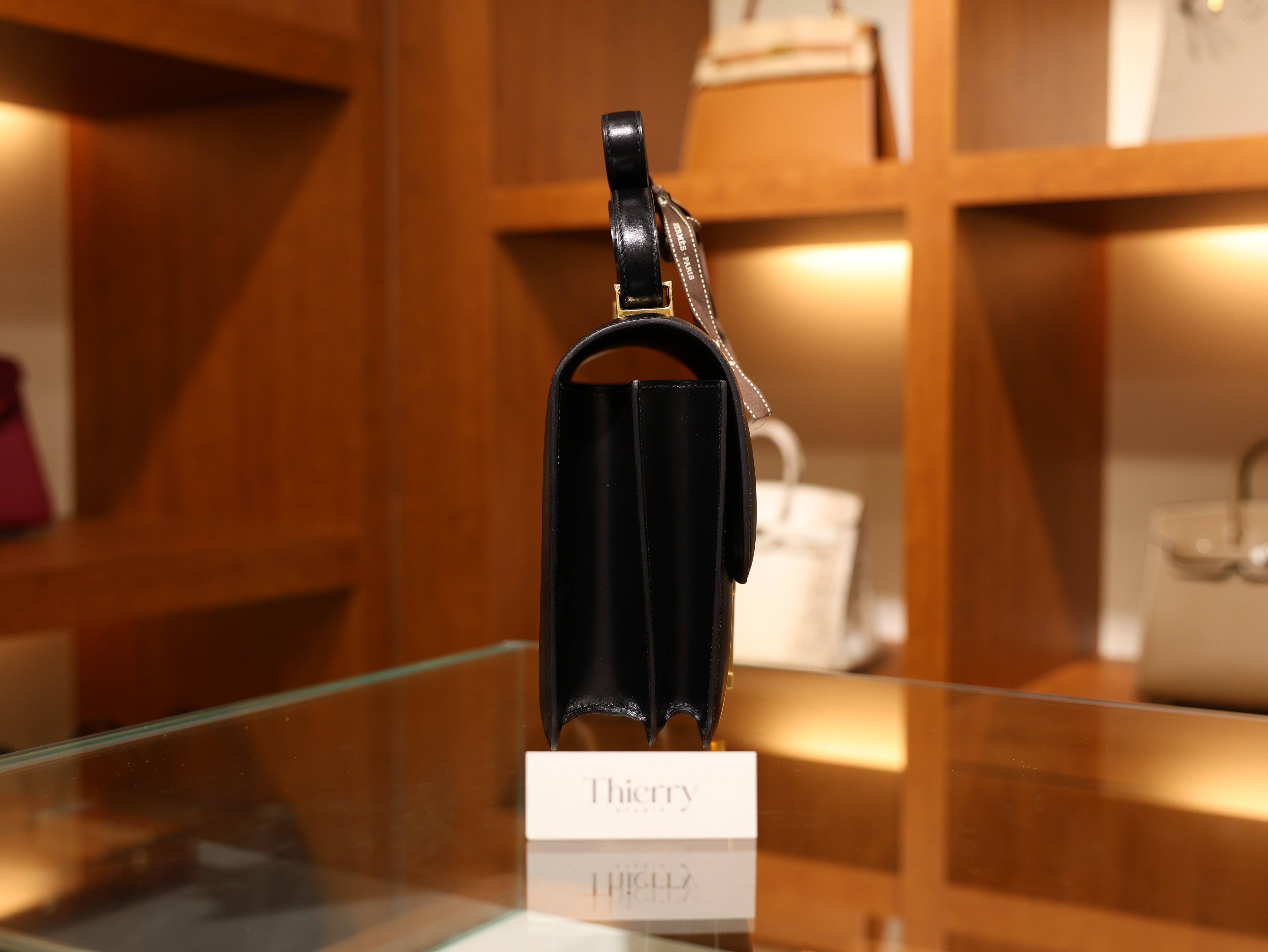 콘스탄스 24 복스 블랙 금장