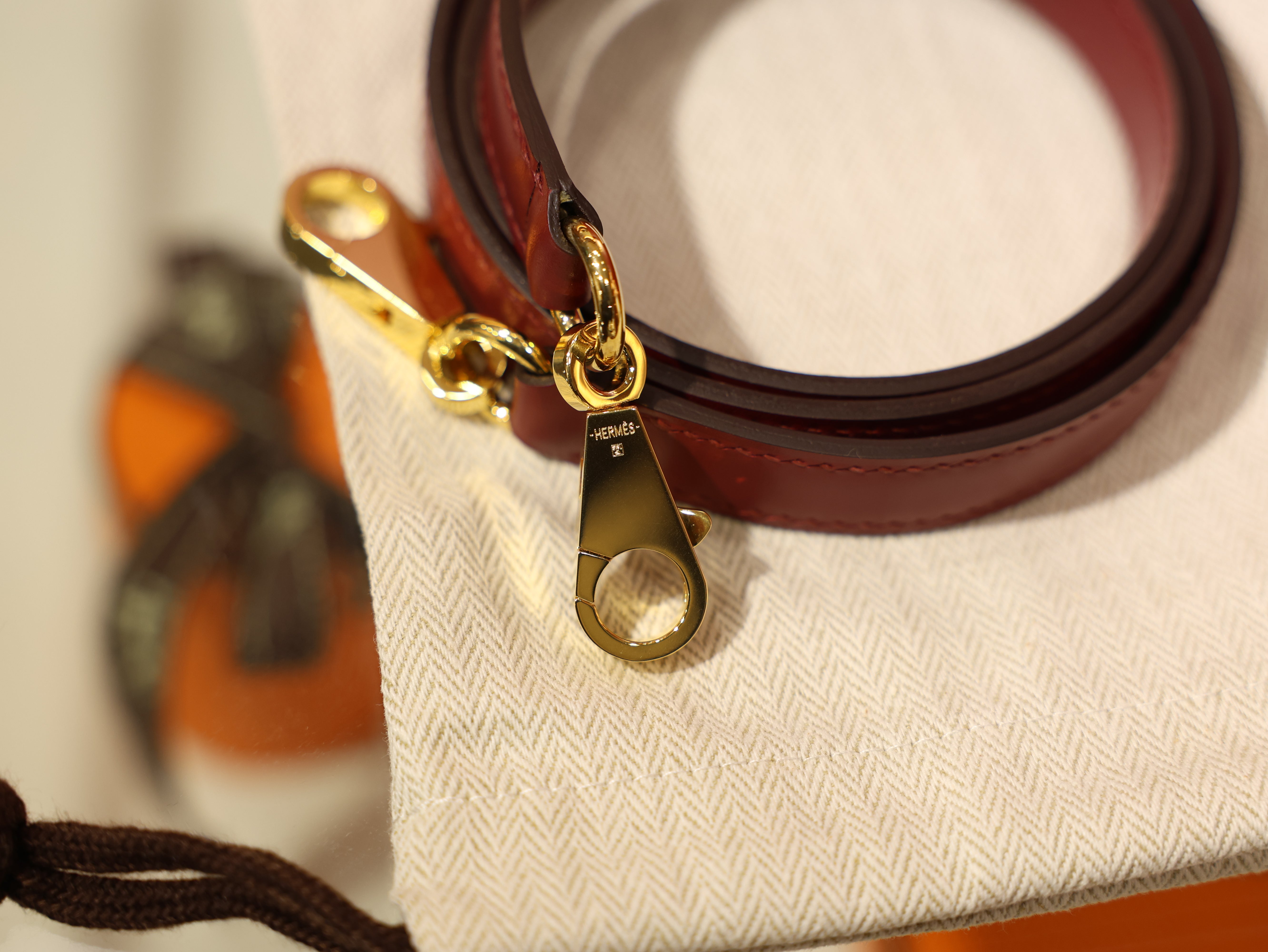 켈리 32 복스 루즈아쉬 금장