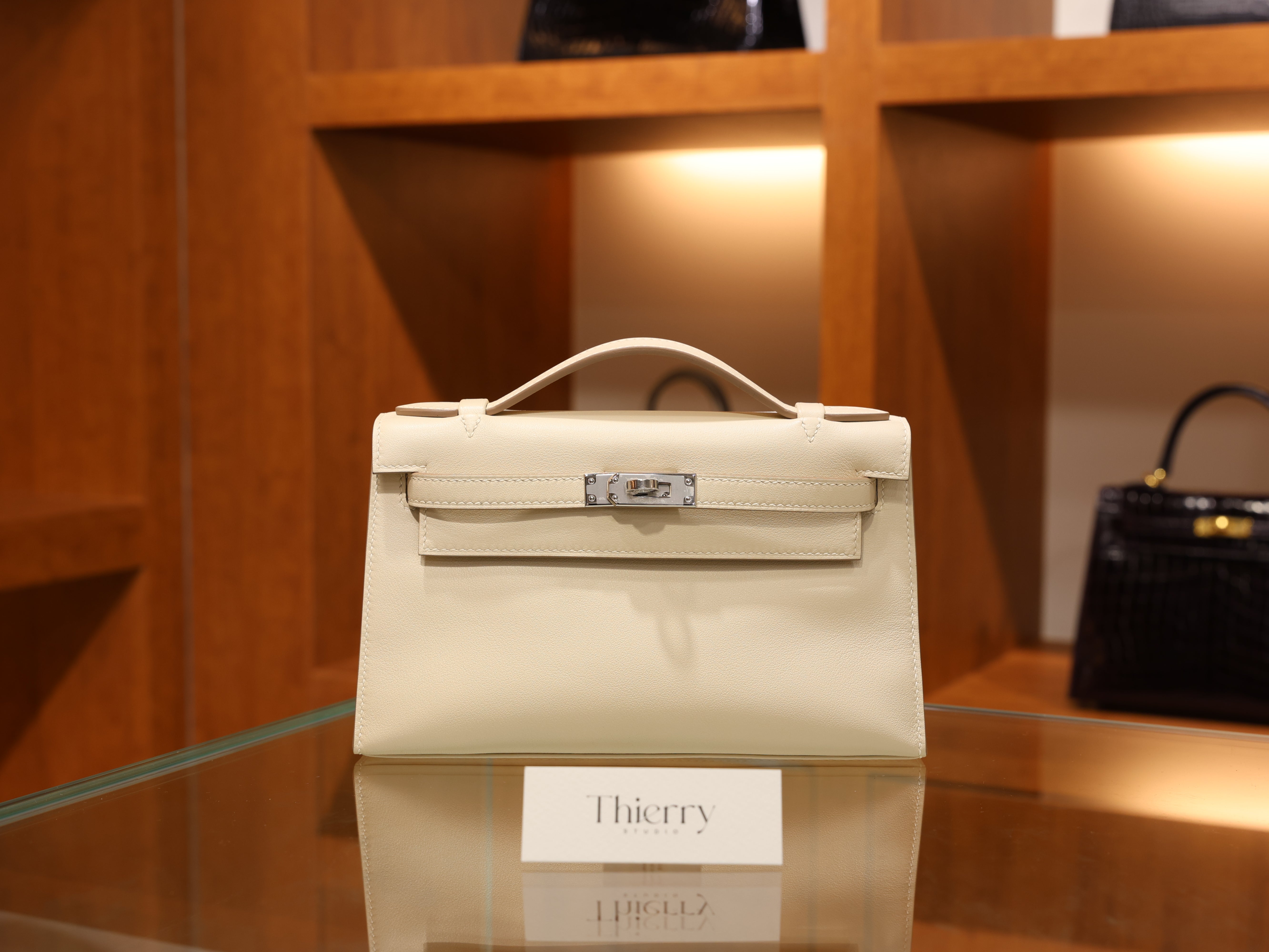 켈리 포쉐트 스위프트 끄레 은장