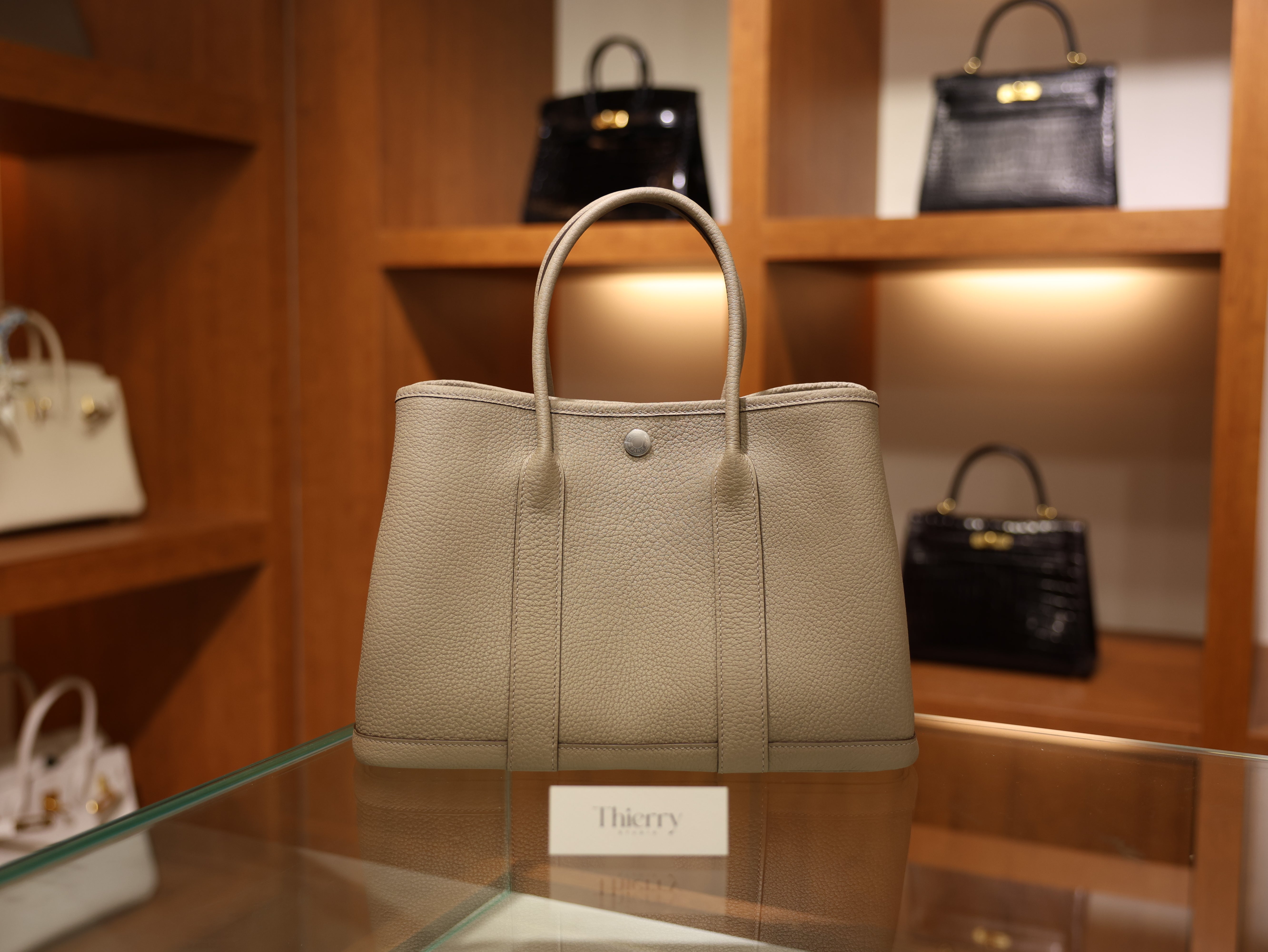 가든파티 30 네곤다 그리스아스팔트