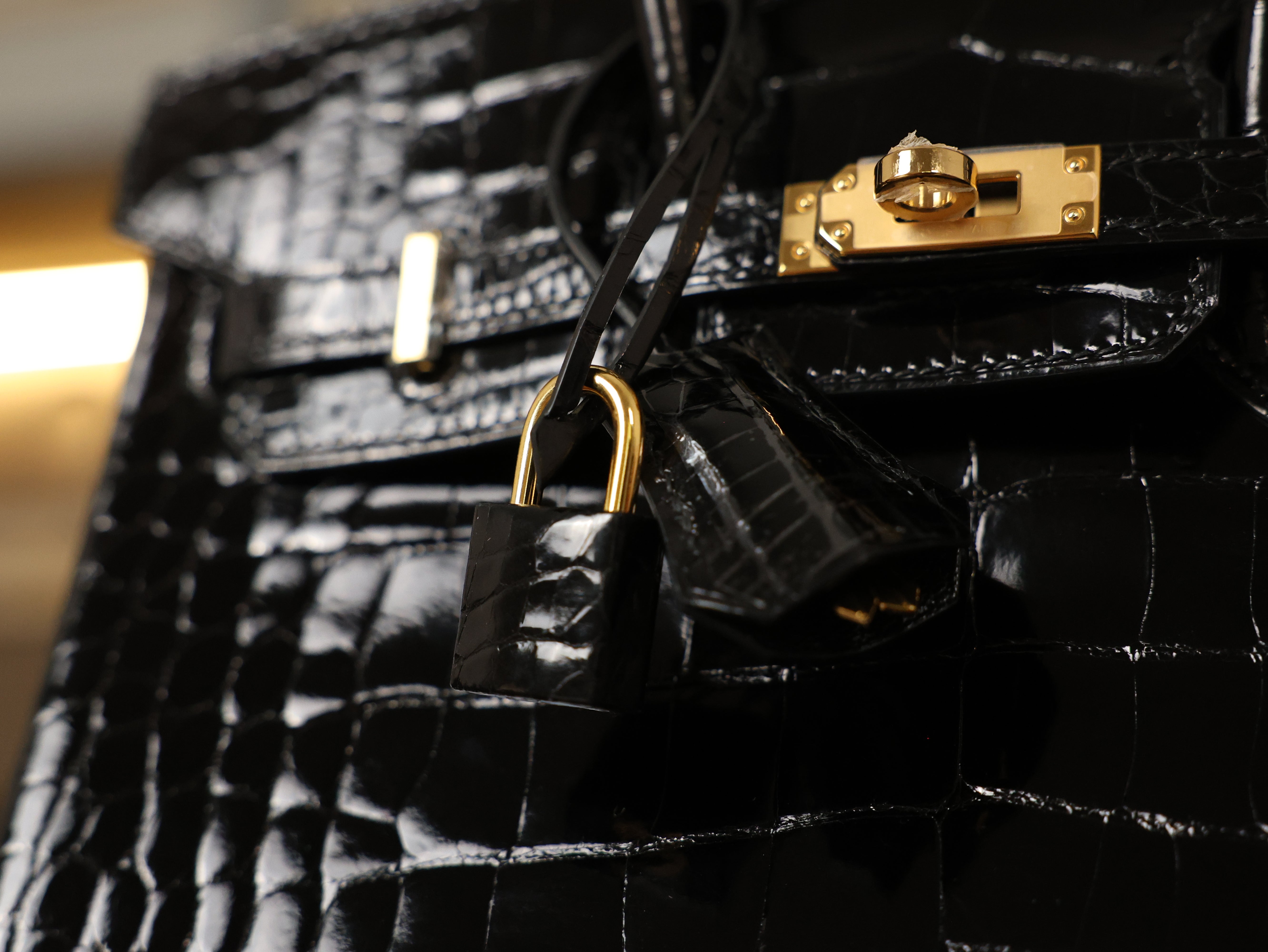 버킨 25 샤이니 엘리게이터 블랙 금장