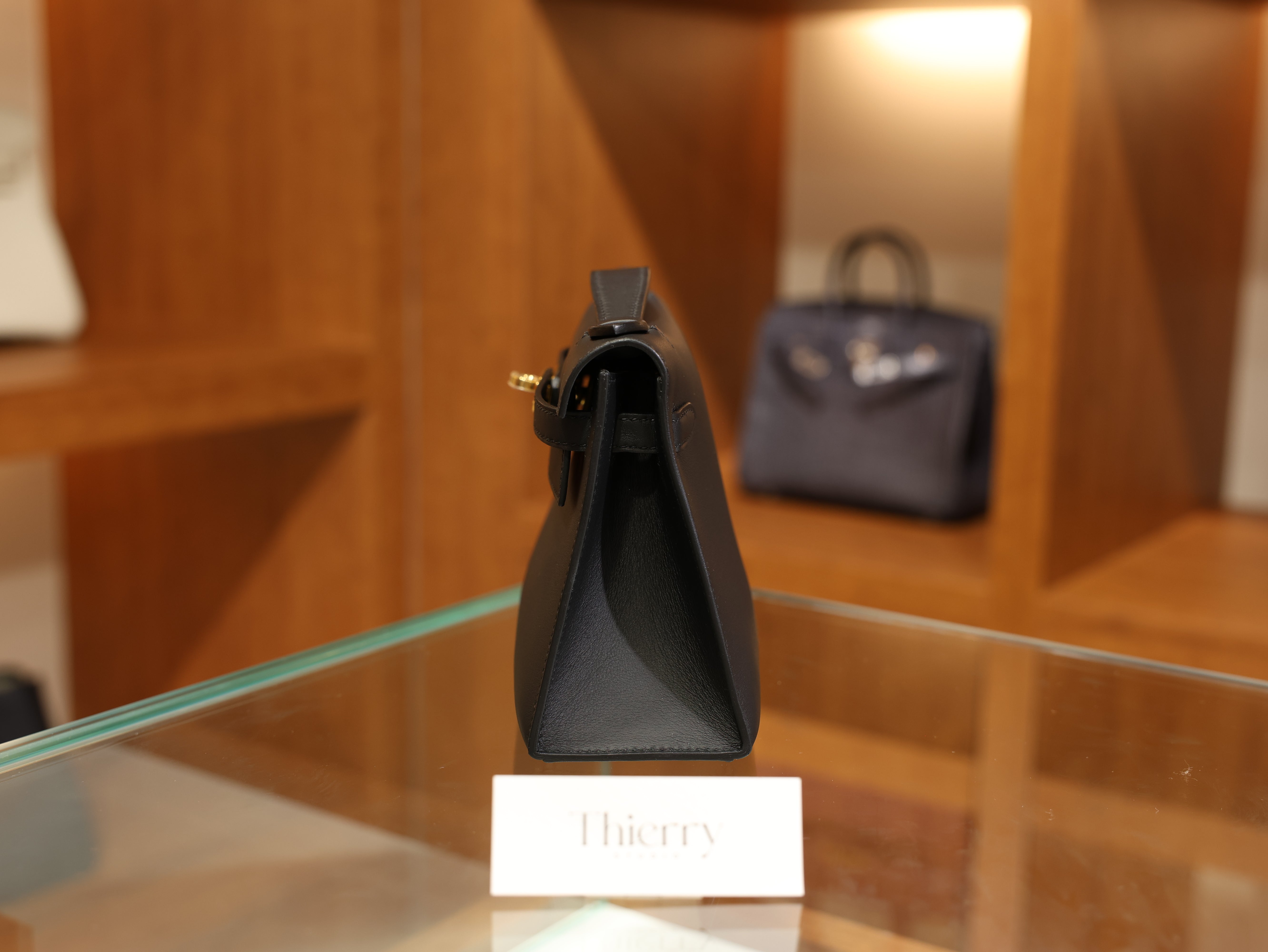 켈리 포쉐트 스위프트 블랙 금장