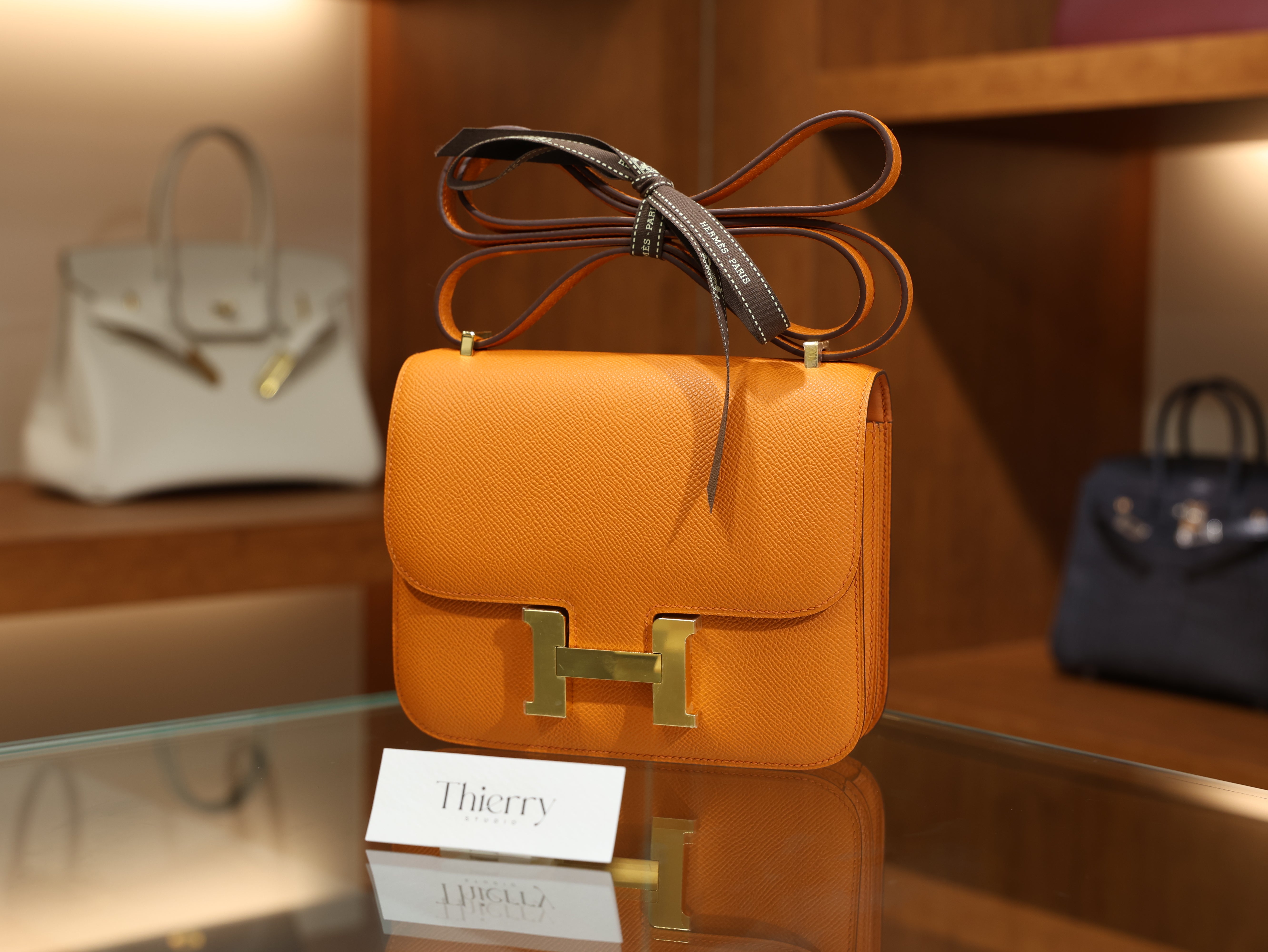 콘스탄스 18 앱송 오렌지 금장