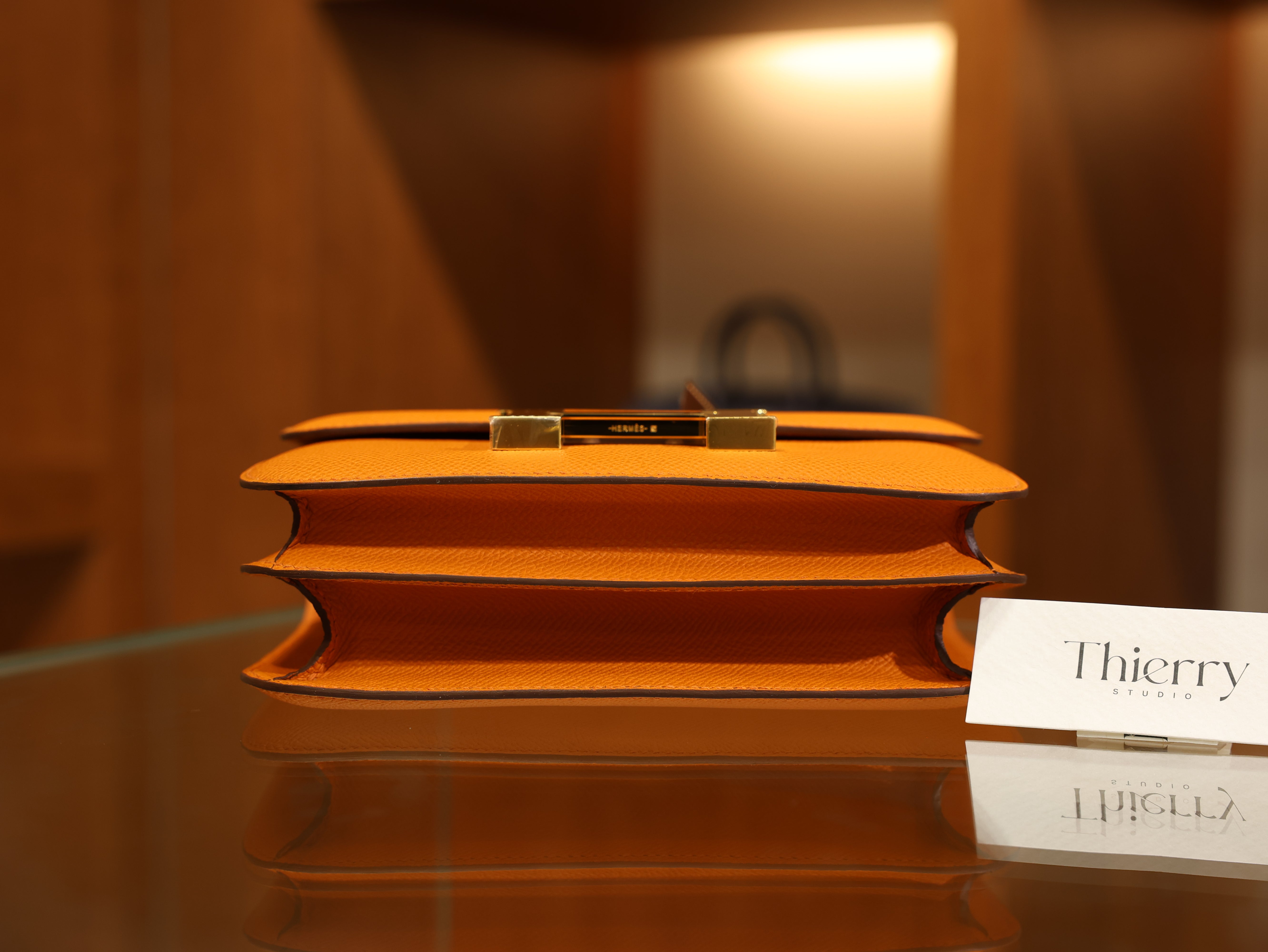 콘스탄스 18 앱송 오렌지 금장