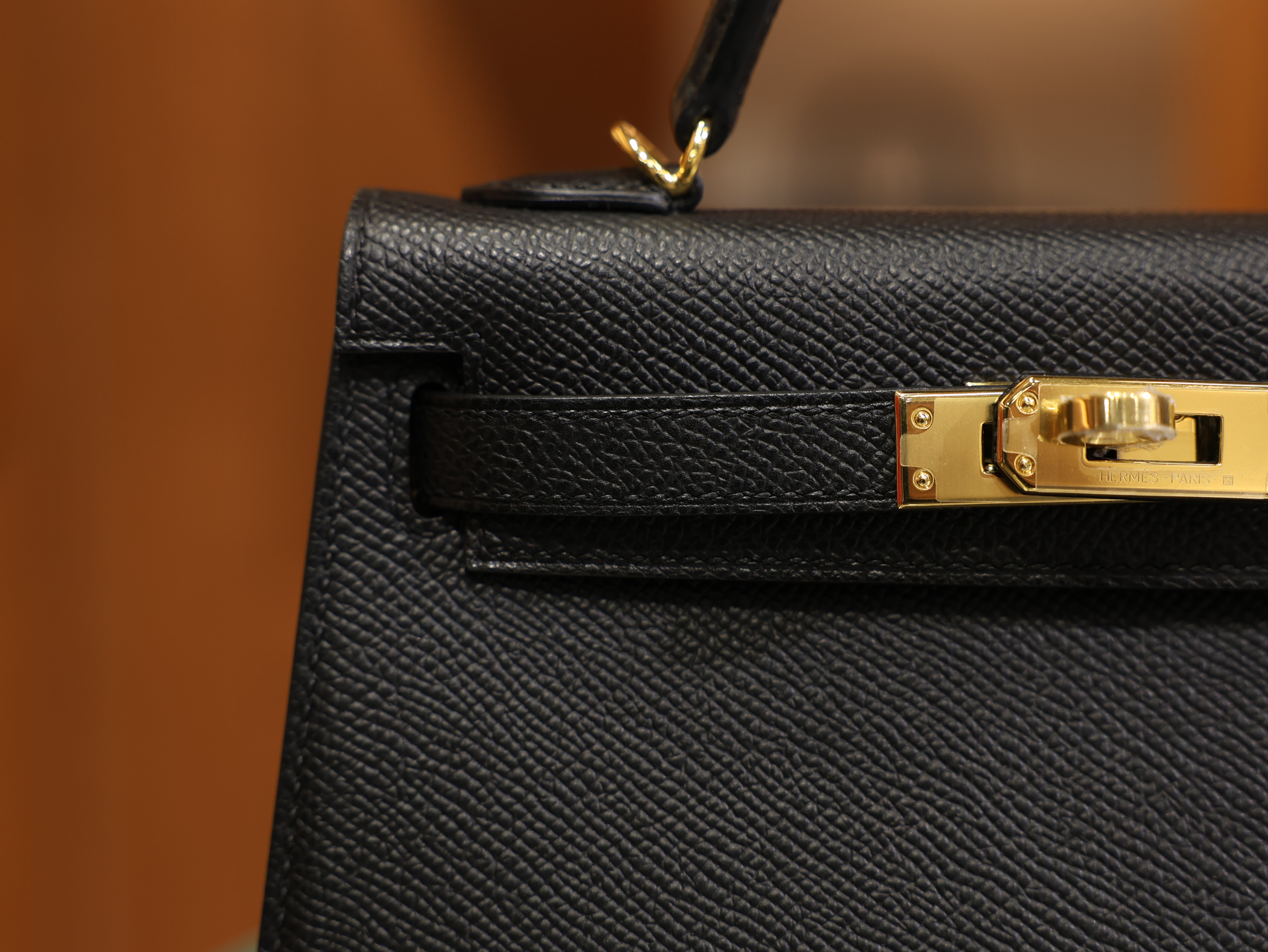 미니 켈리 앱송 블랙 금장