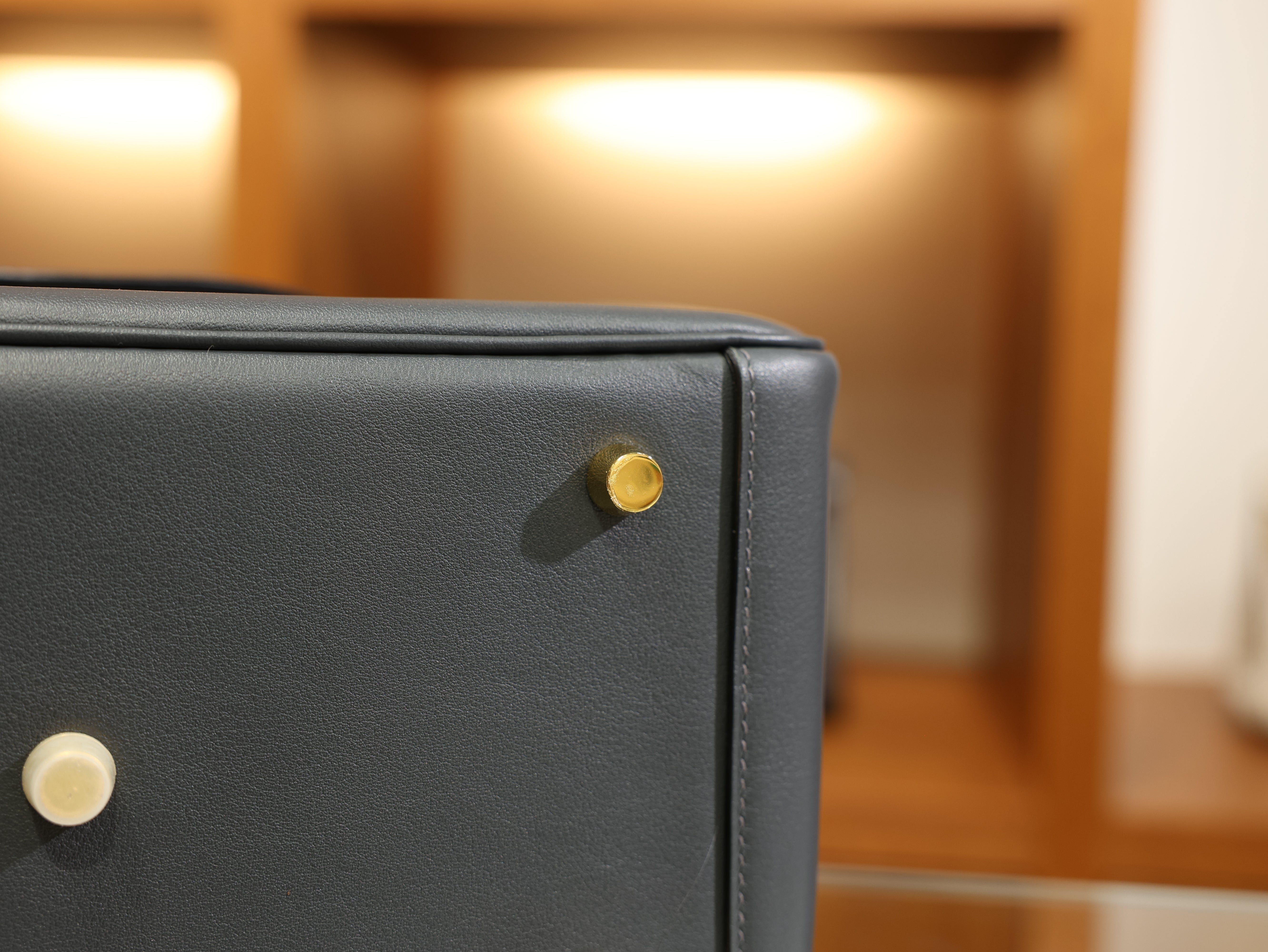 Lindy 26 swift gris misty & black GHW