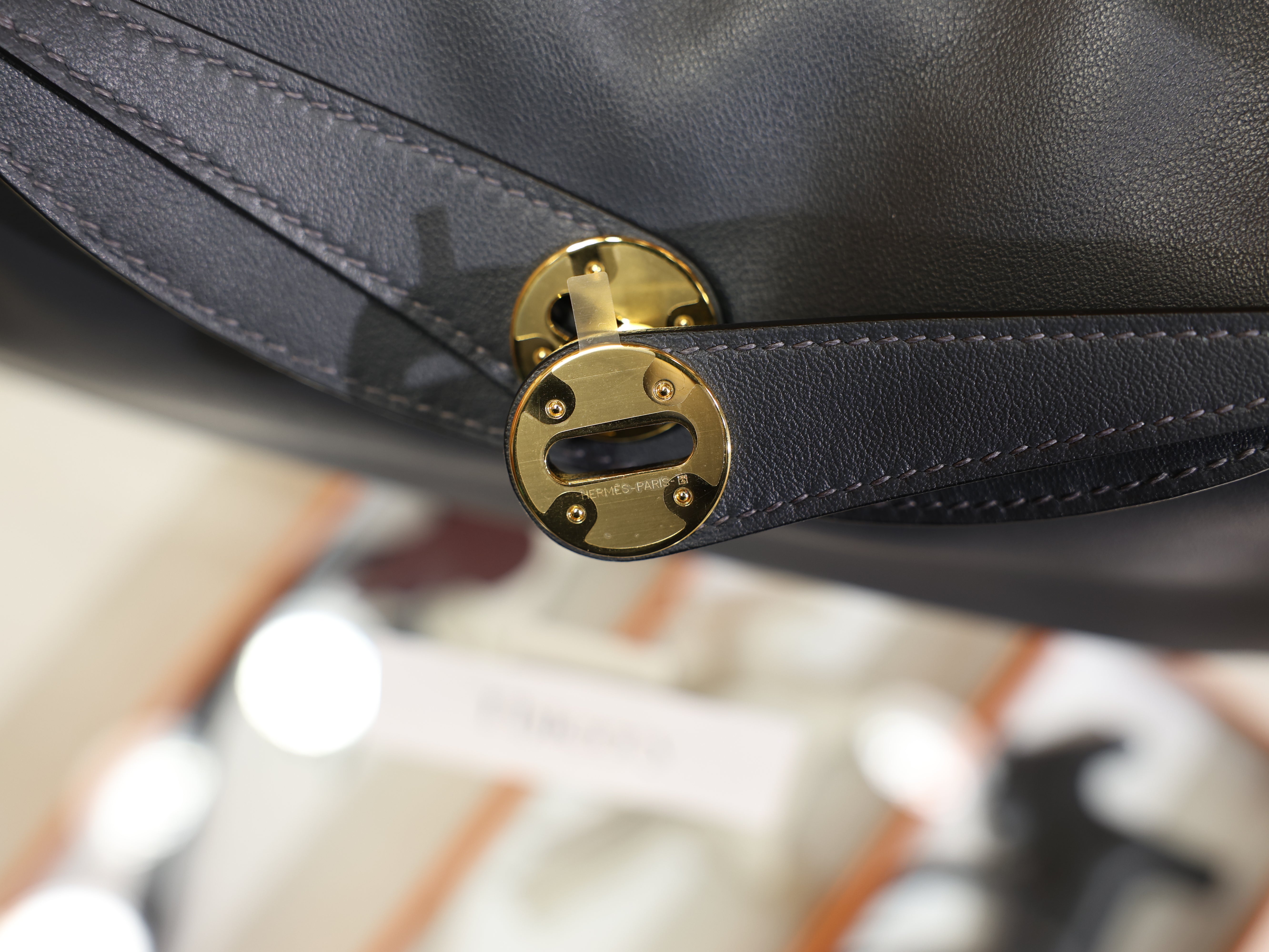 Lindy 26 swift gris misty & black GHW