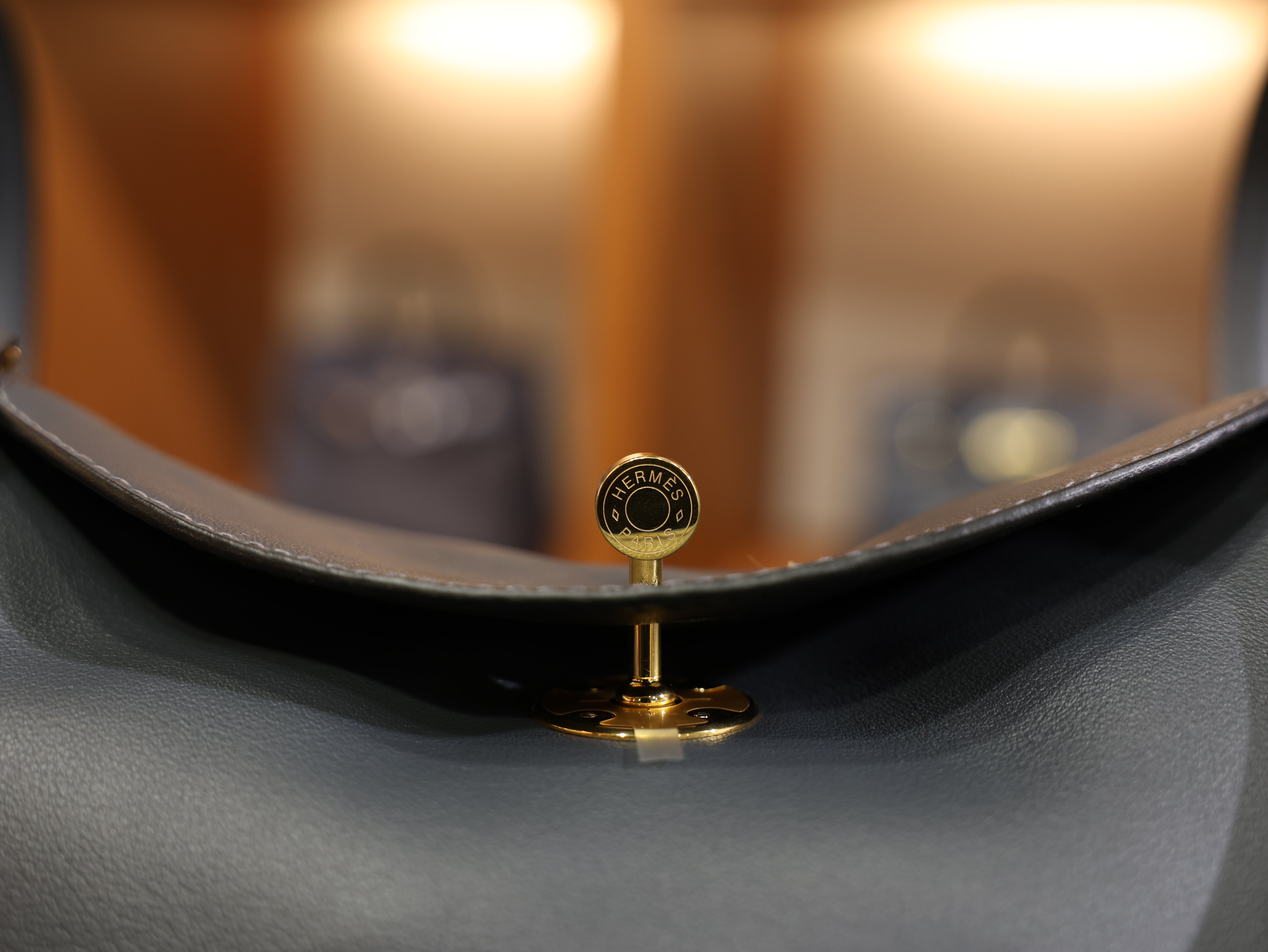 린디 26 스위프트 그리스 미스티 & 블랙 금장