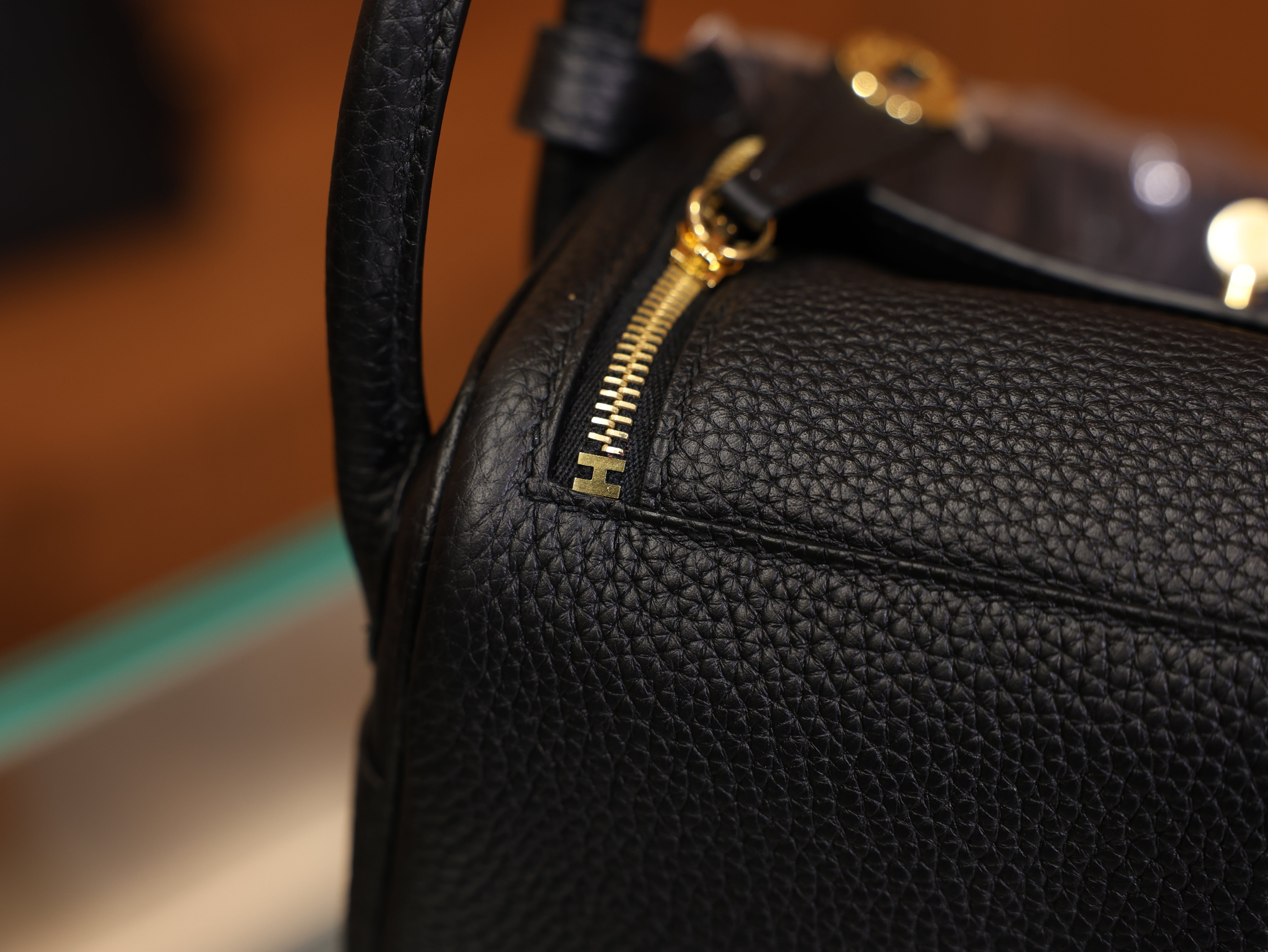 미니 린디 끌레망스 블랙 금장