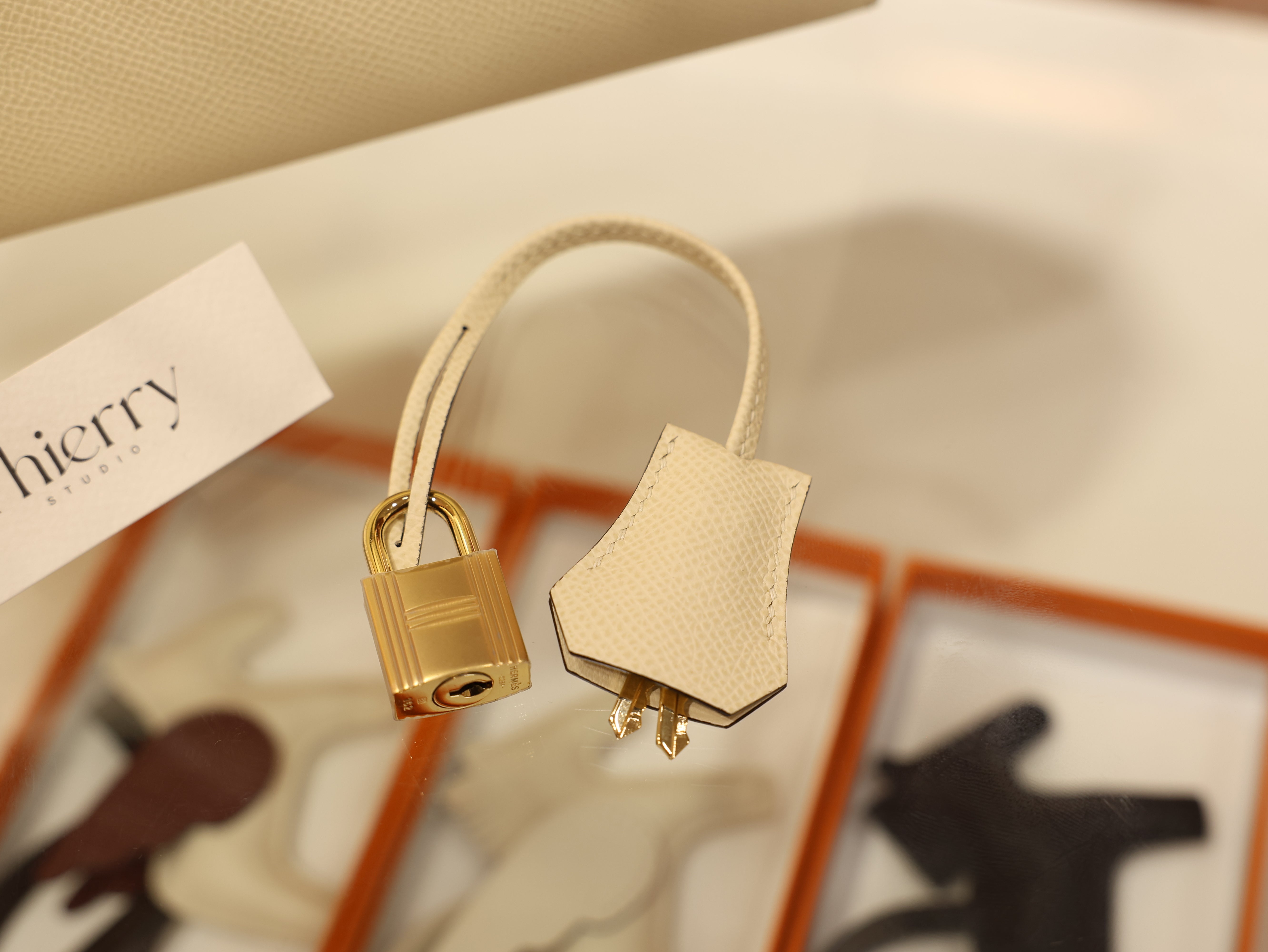 켈리 25 앱송 나타 금장