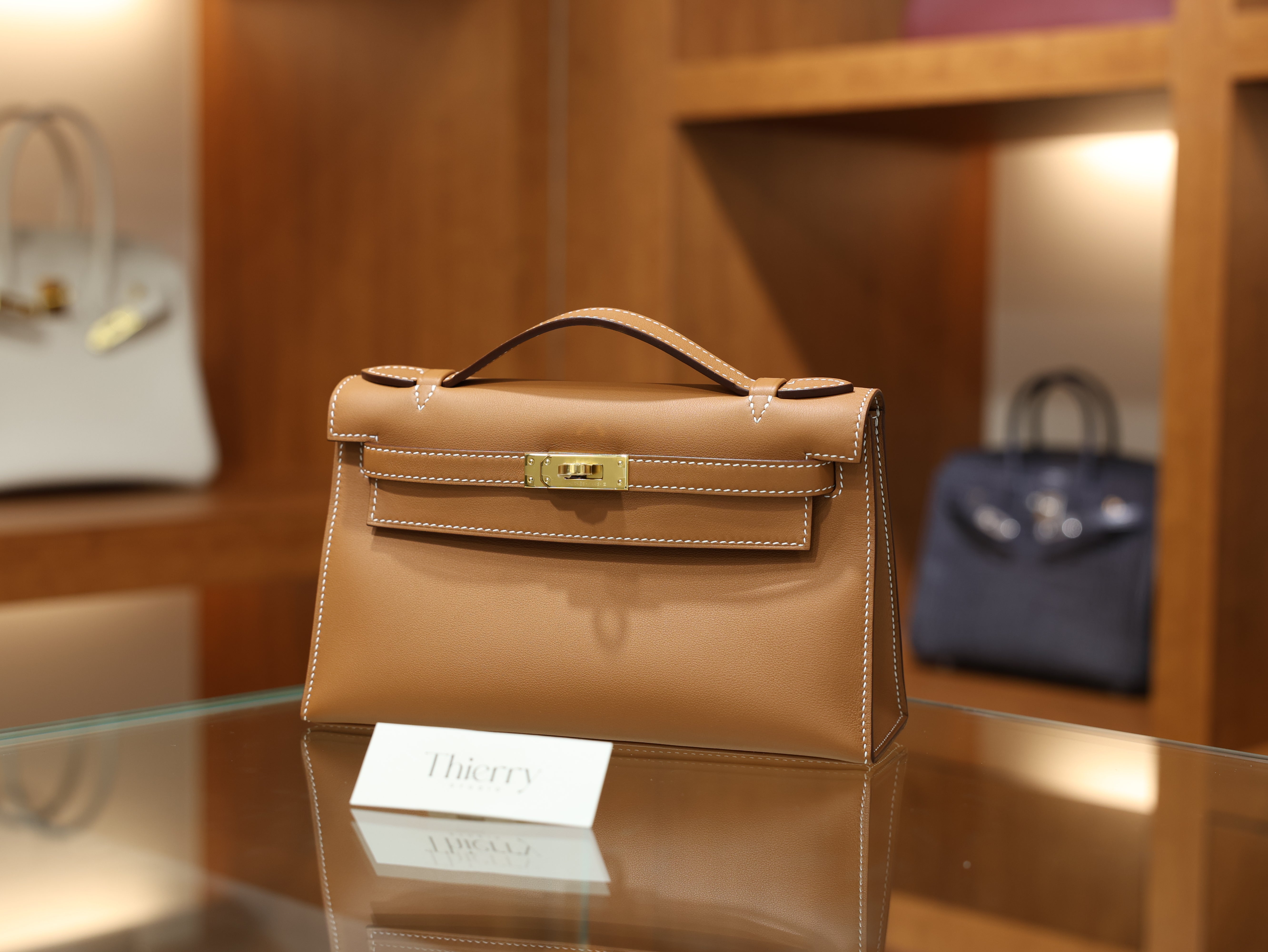 켈리 포쉐트 스위프트 골드 금장