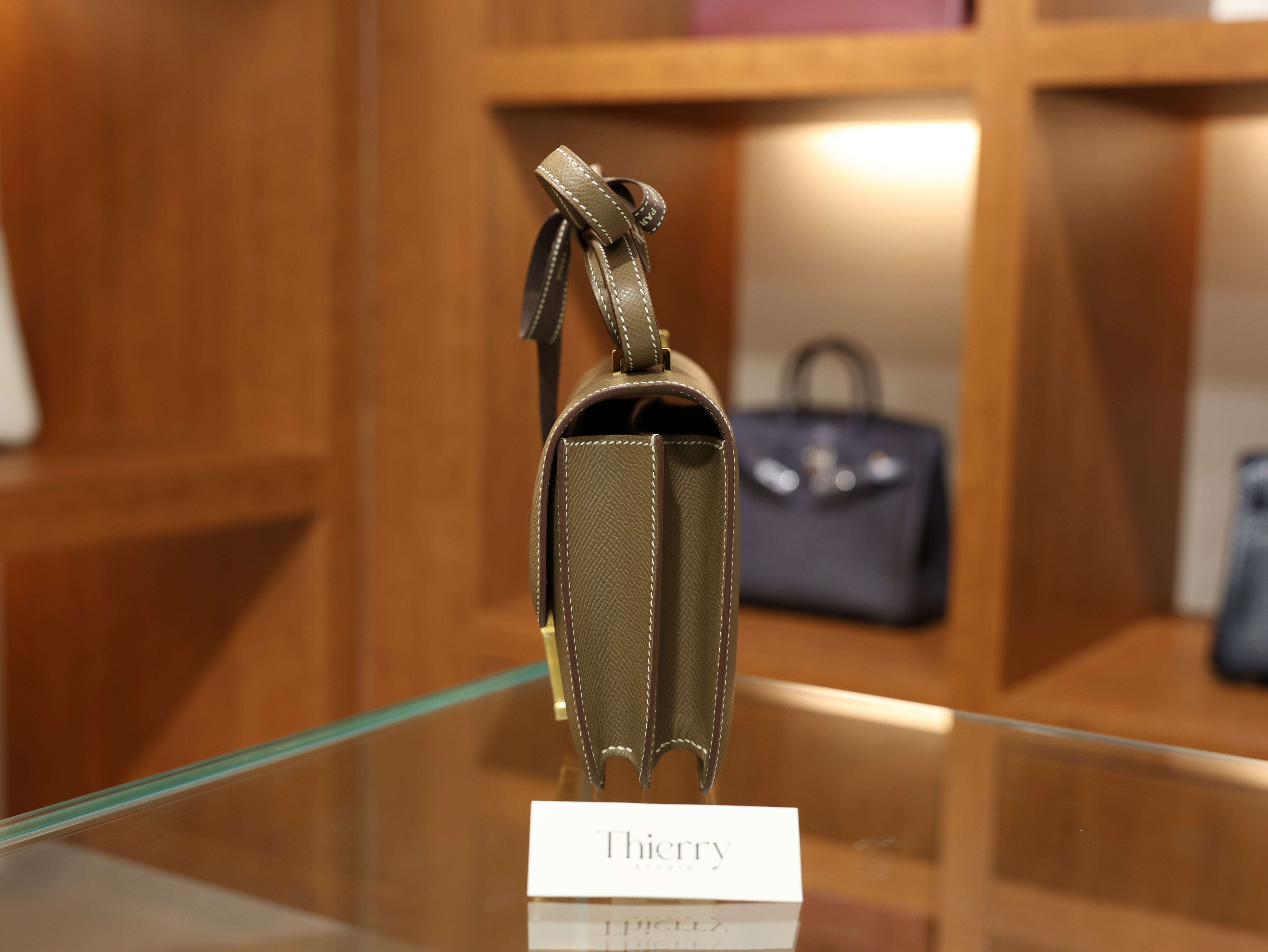 콘스탄스 18 앱송 에토프 금장