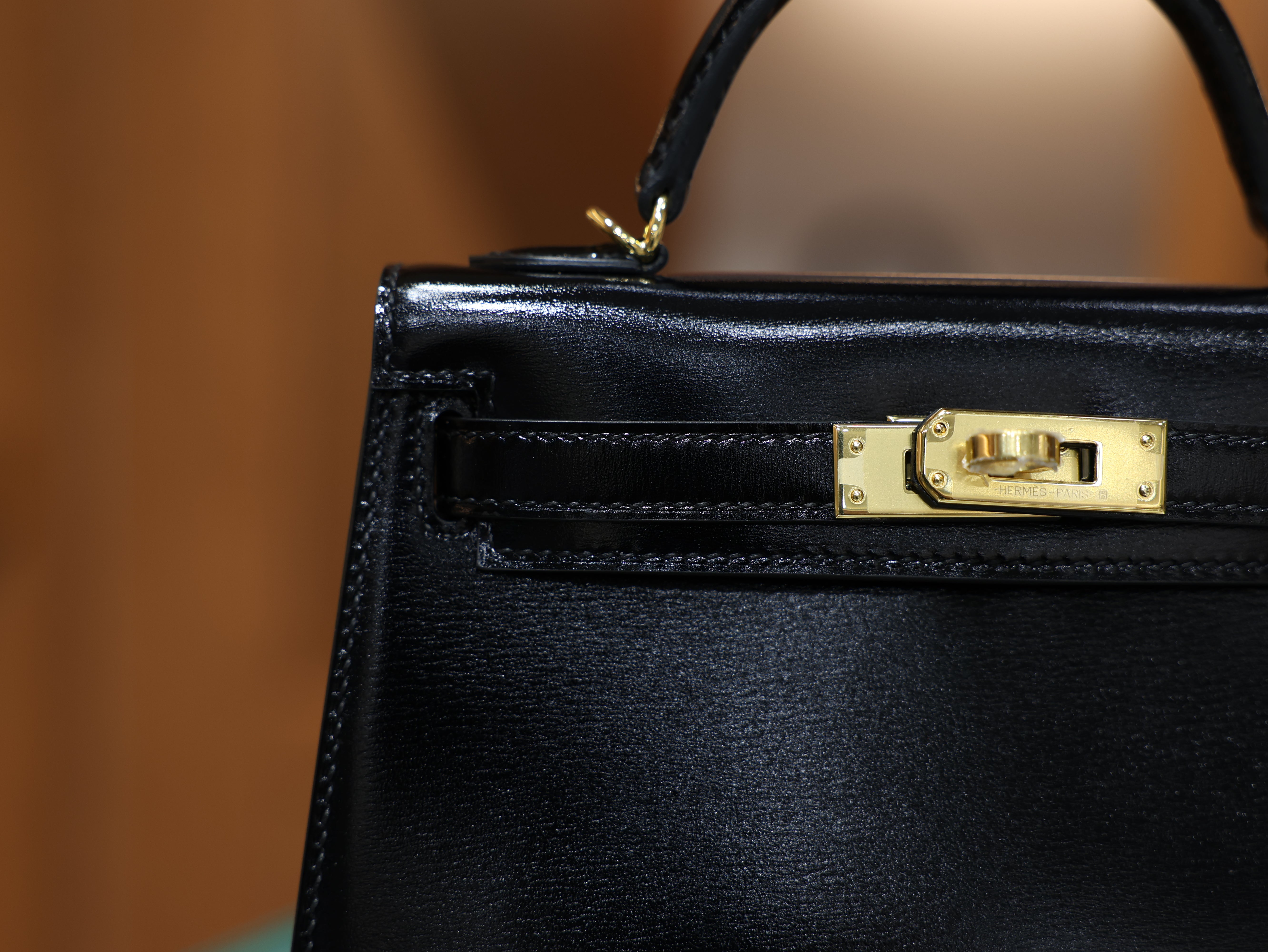 미니 켈리 복스 블랙 금장