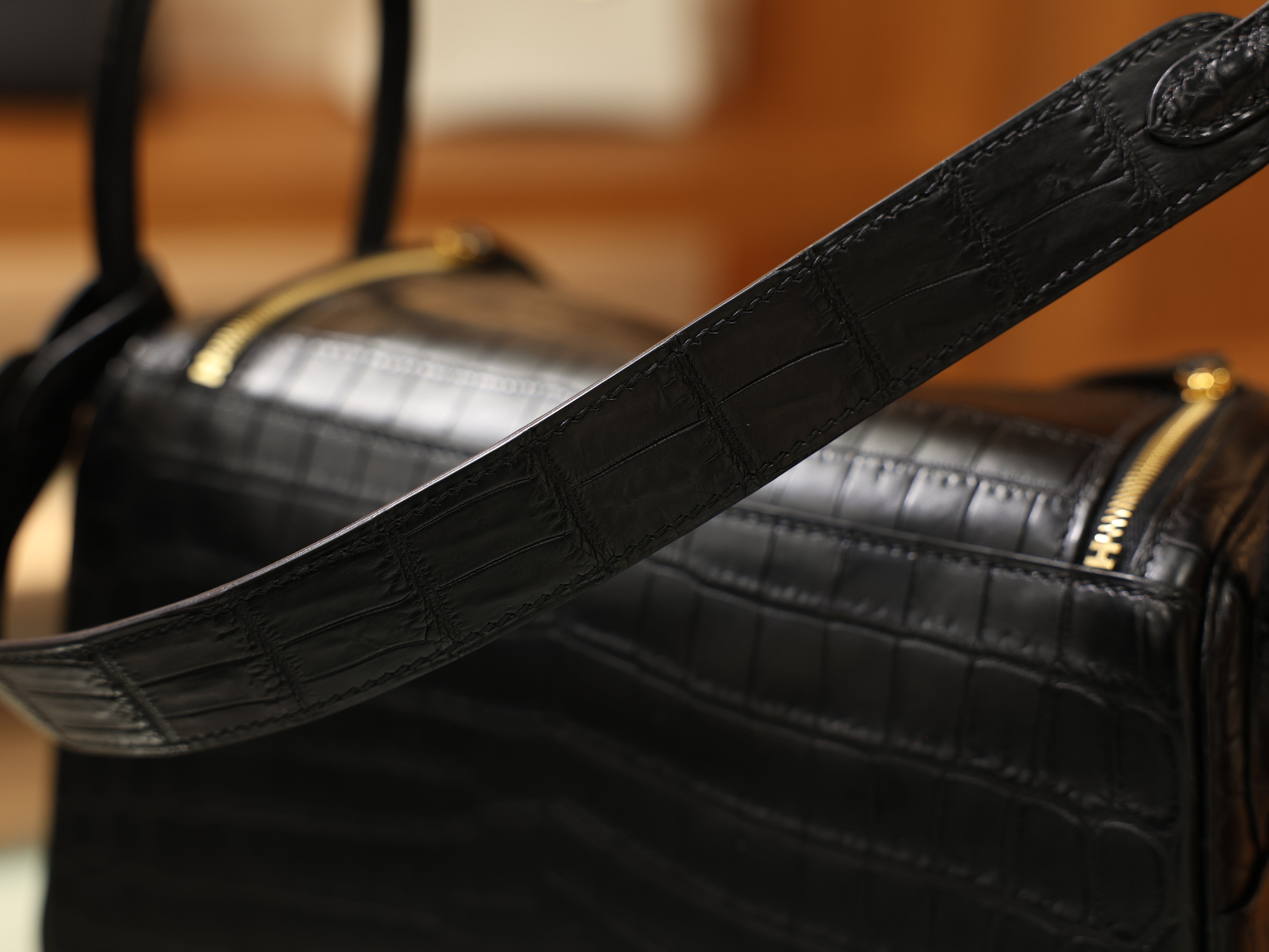 린디 26 매트 닐로티쿠스 블랙 금장