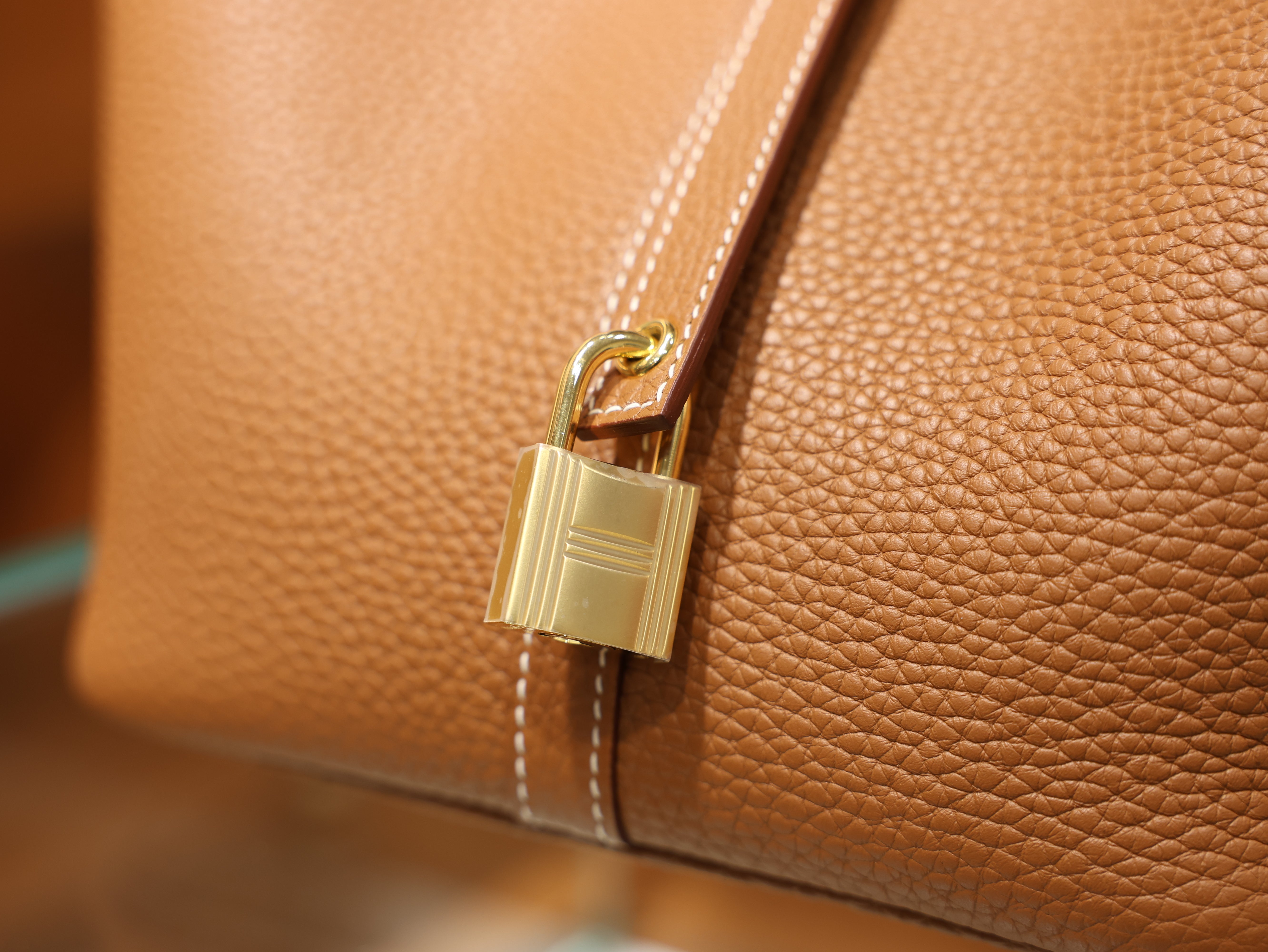 피코탄 22 끌레망스 골드 금장