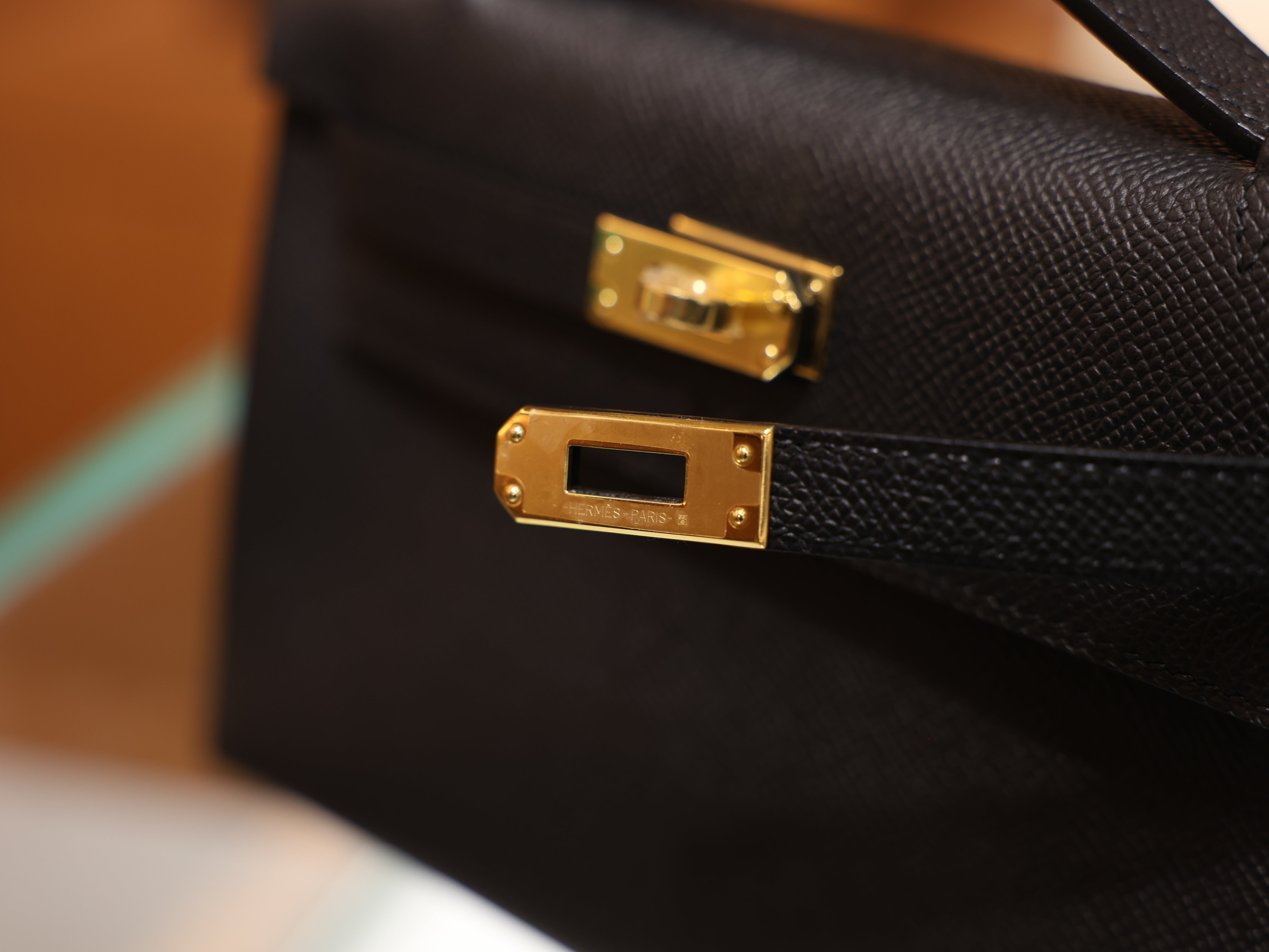 켈리 포쉐트 앱송 블랙 금장