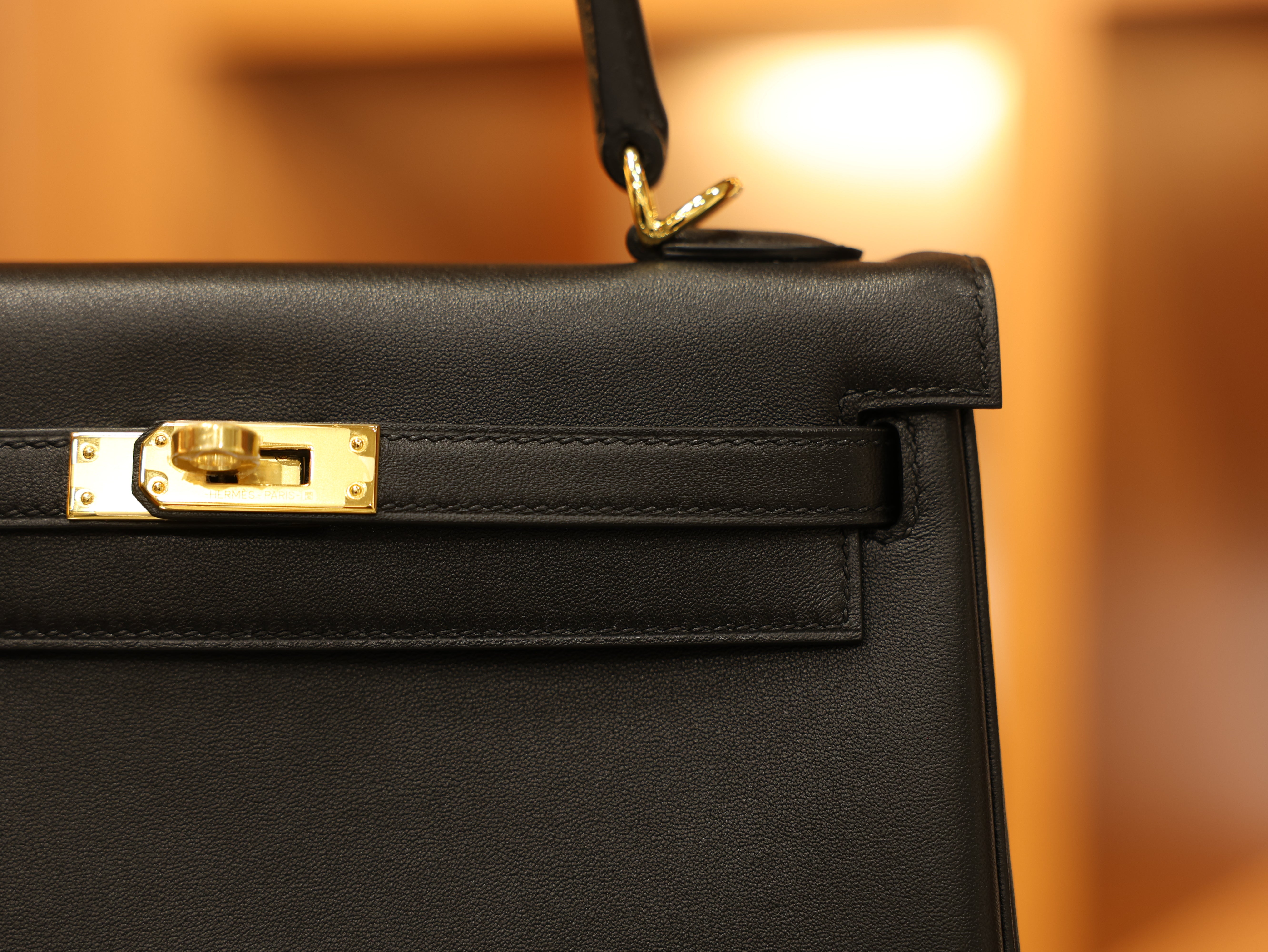 켈리 25 스위프트 블랙 금장