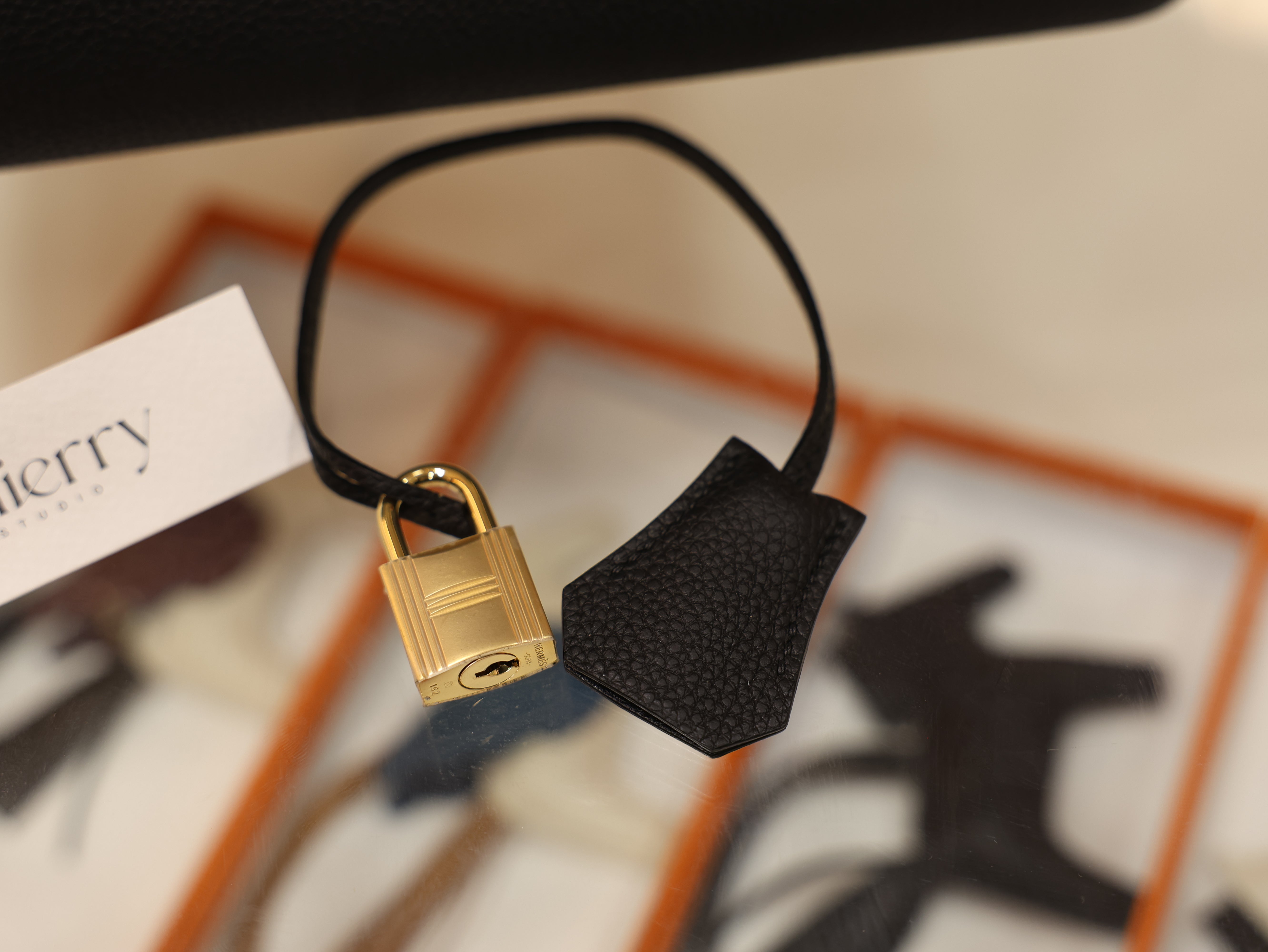 버킨 30 토고 블랙 금장