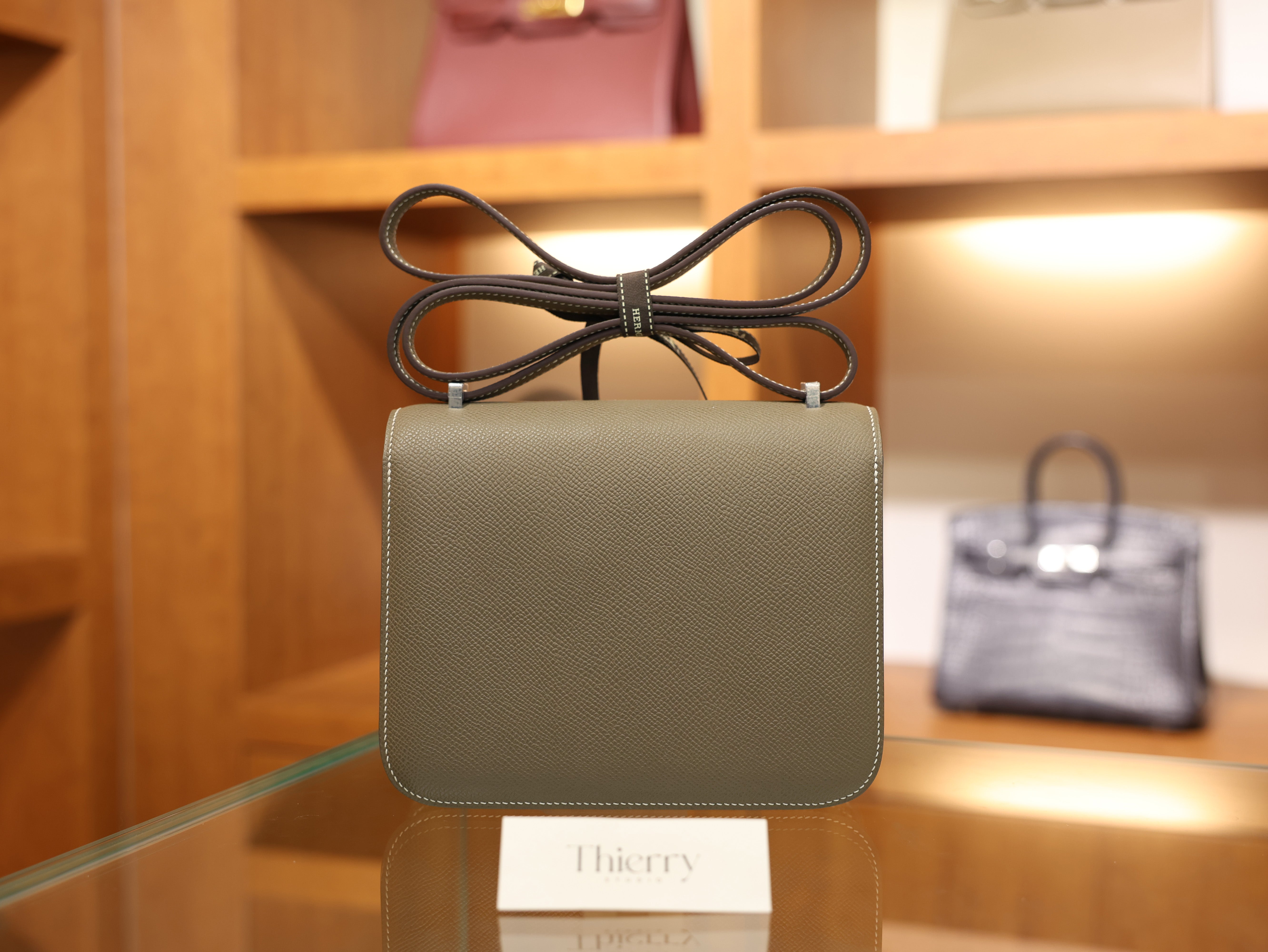 콘스탄스 18 앱송 에토프 은장