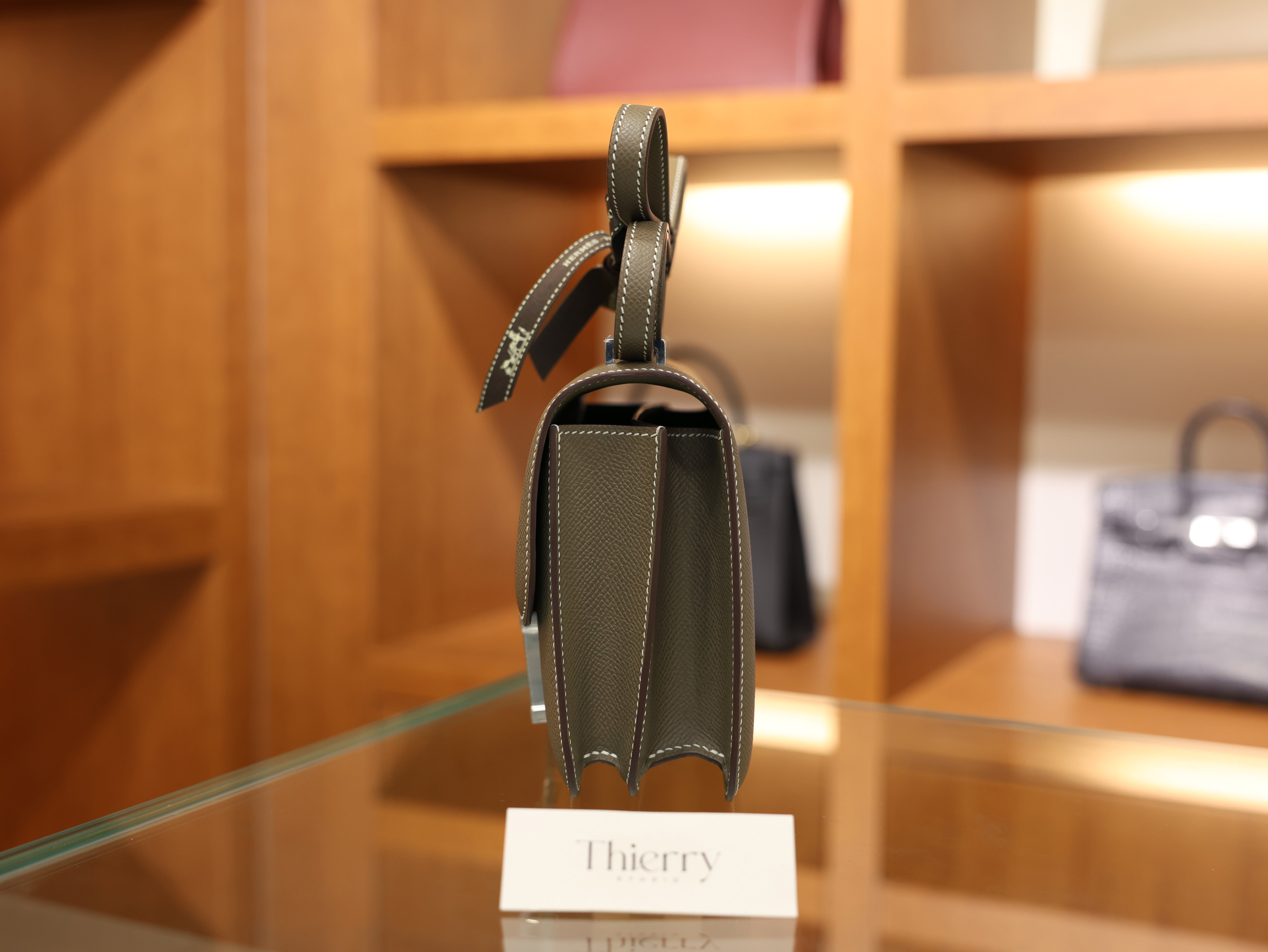 콘스탄스 18 앱송 에토프 은장