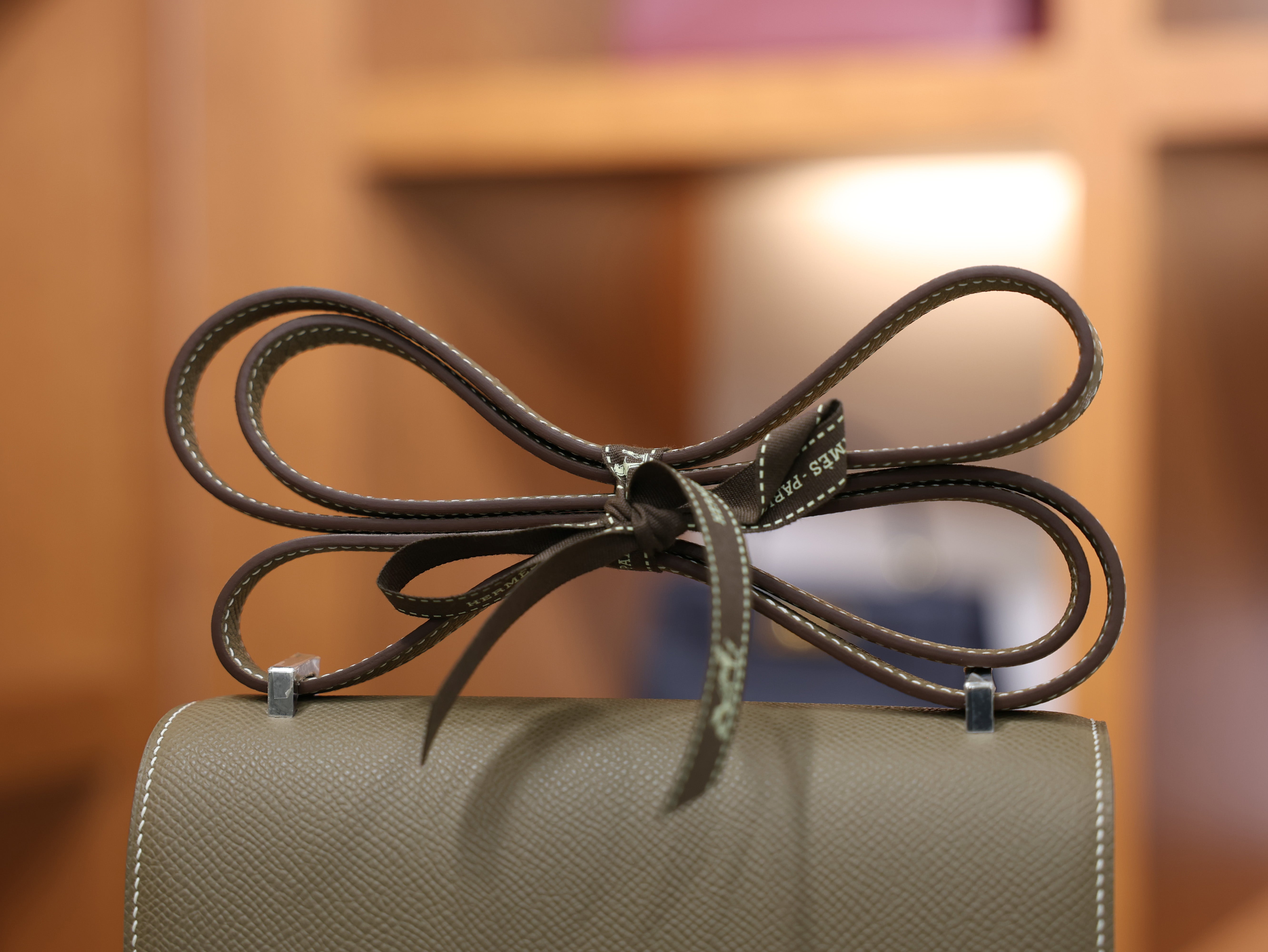 콘스탄스 18 앱송 에토프 은장