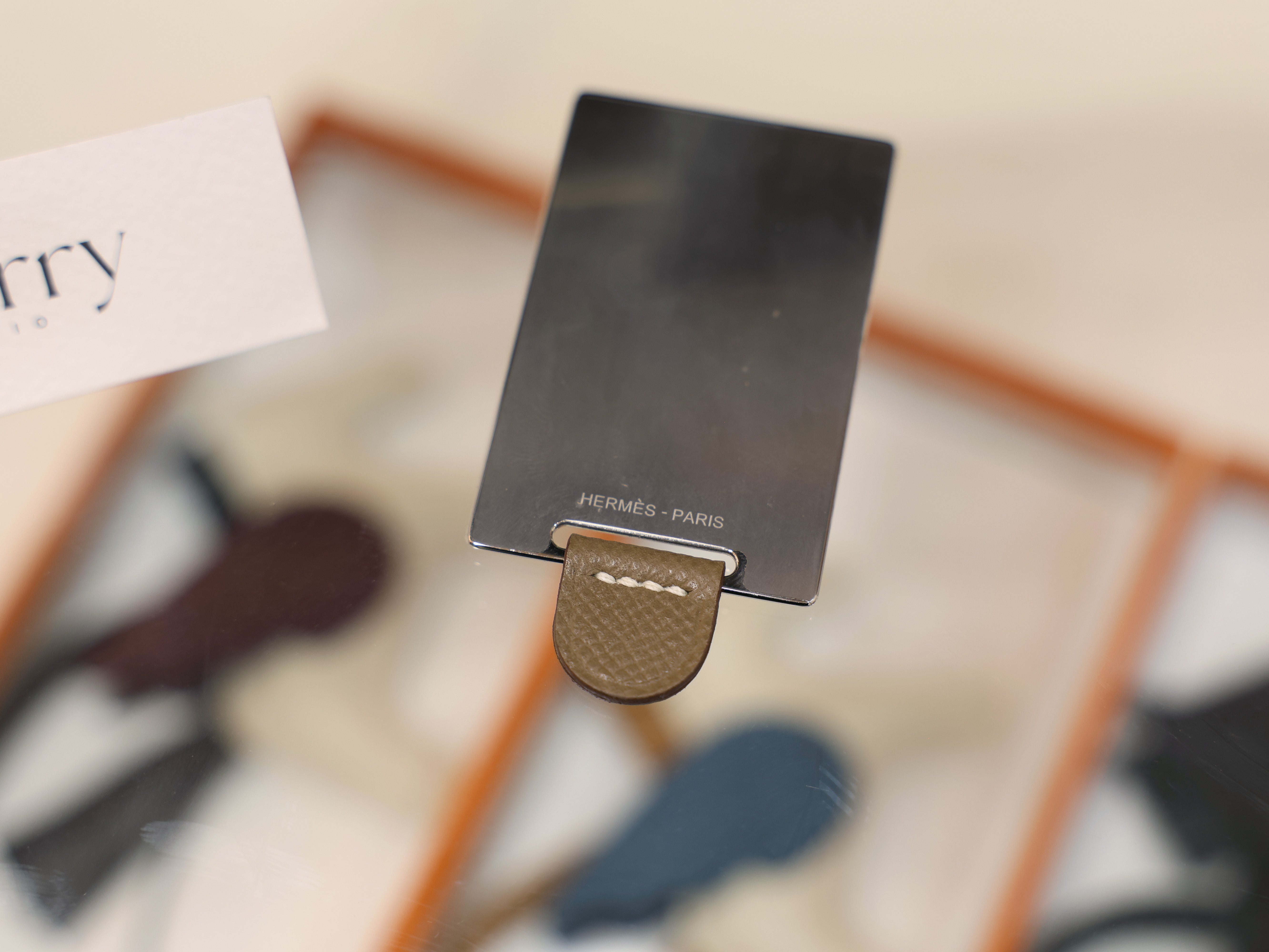 콘스탄스 18 앱송 에토프 은장