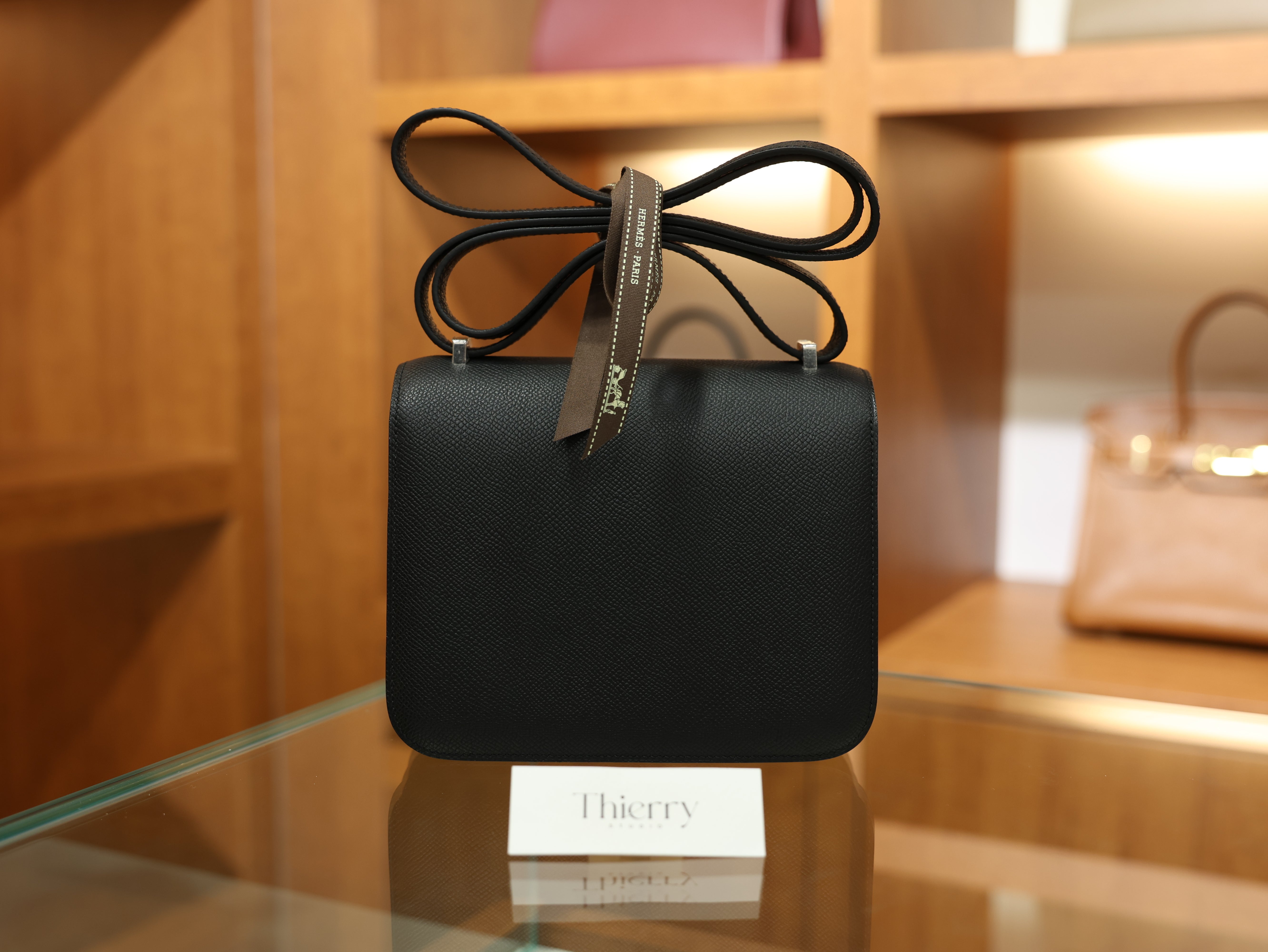 콘스탄스 18 앱송 블랙 은장