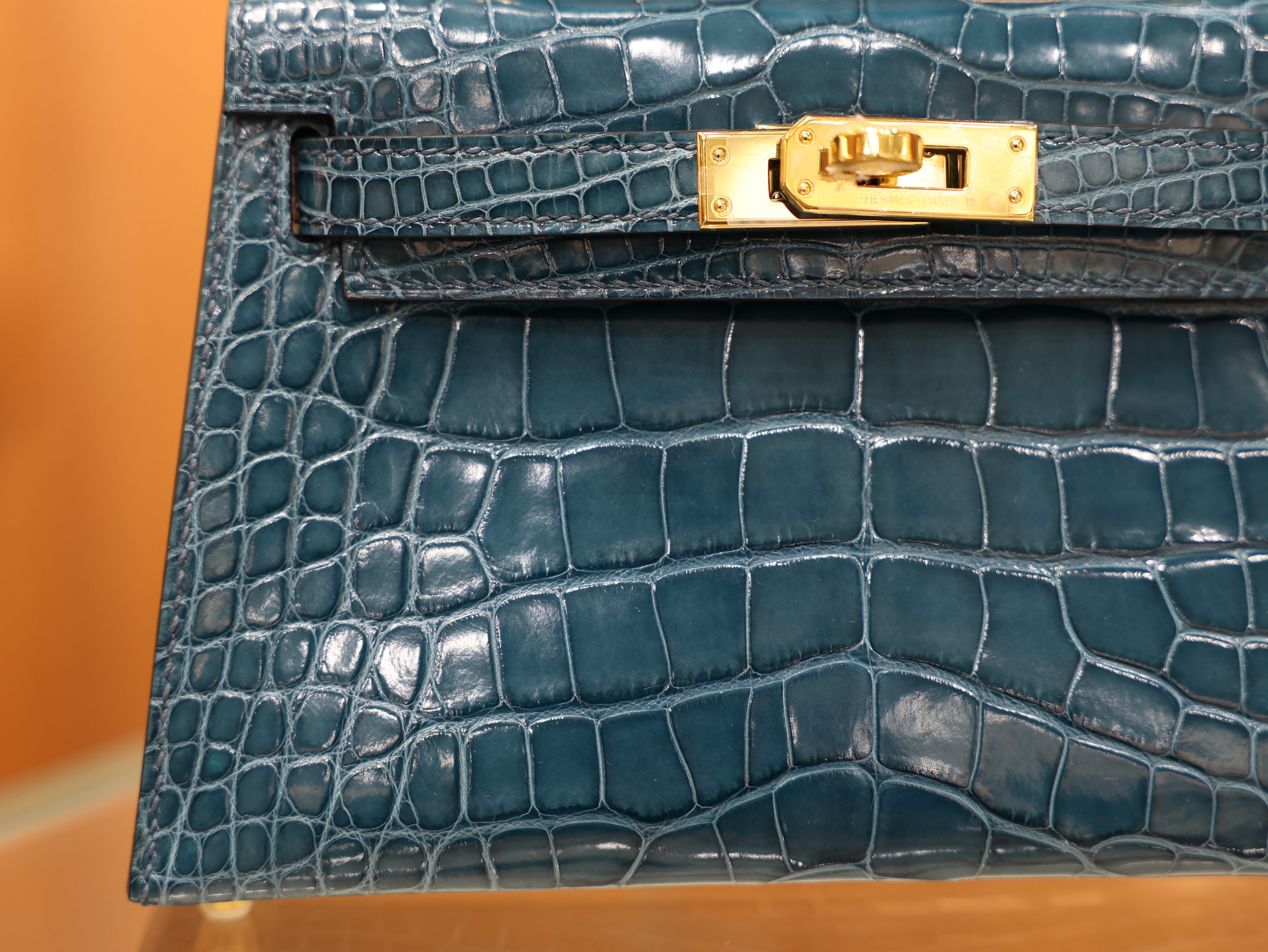 미니 켈리 샤이니 엘리게이터 베르트 보스포어 금장