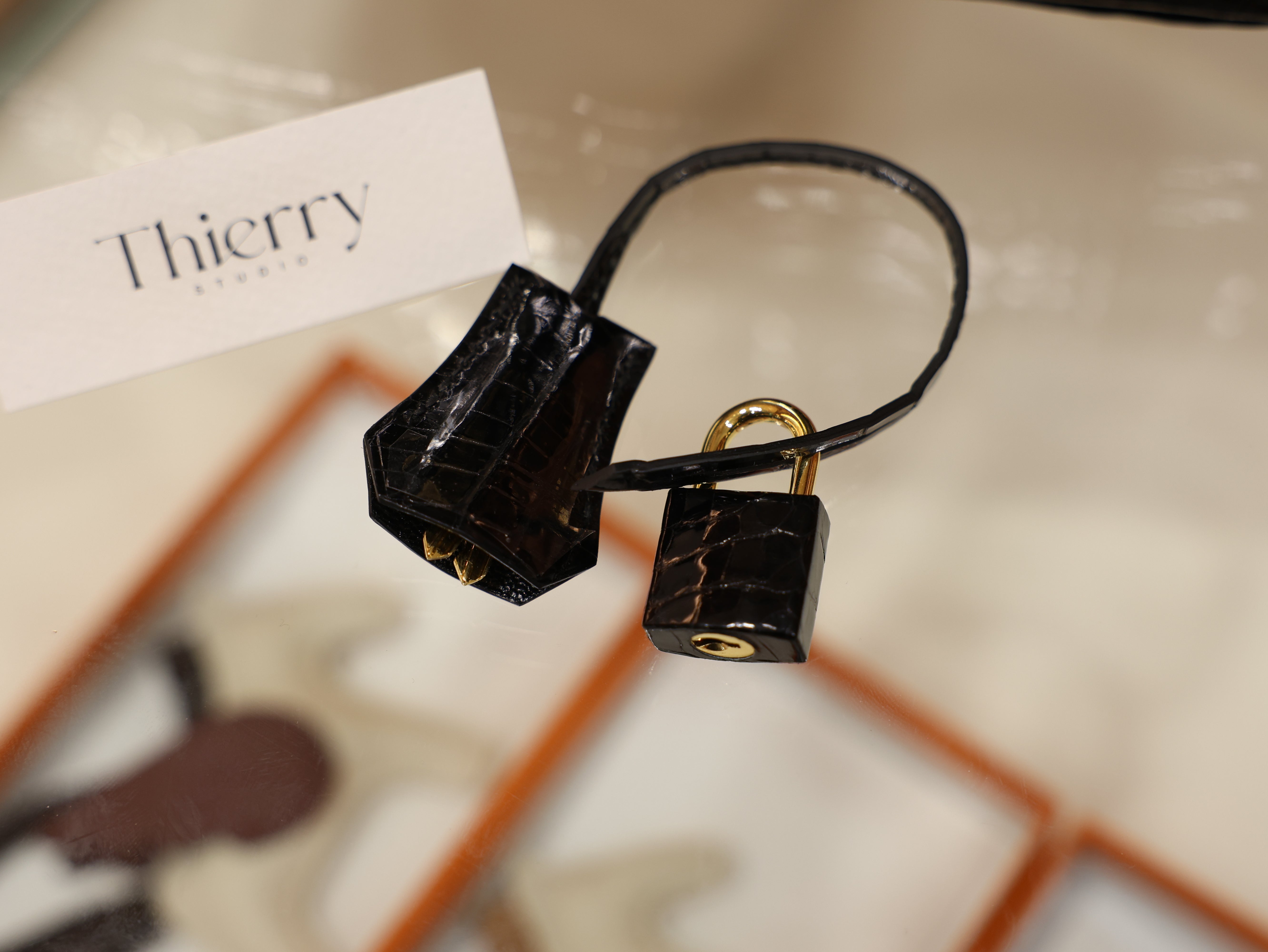 버킨 25 샤이니 엘리게이터 블랙 금장