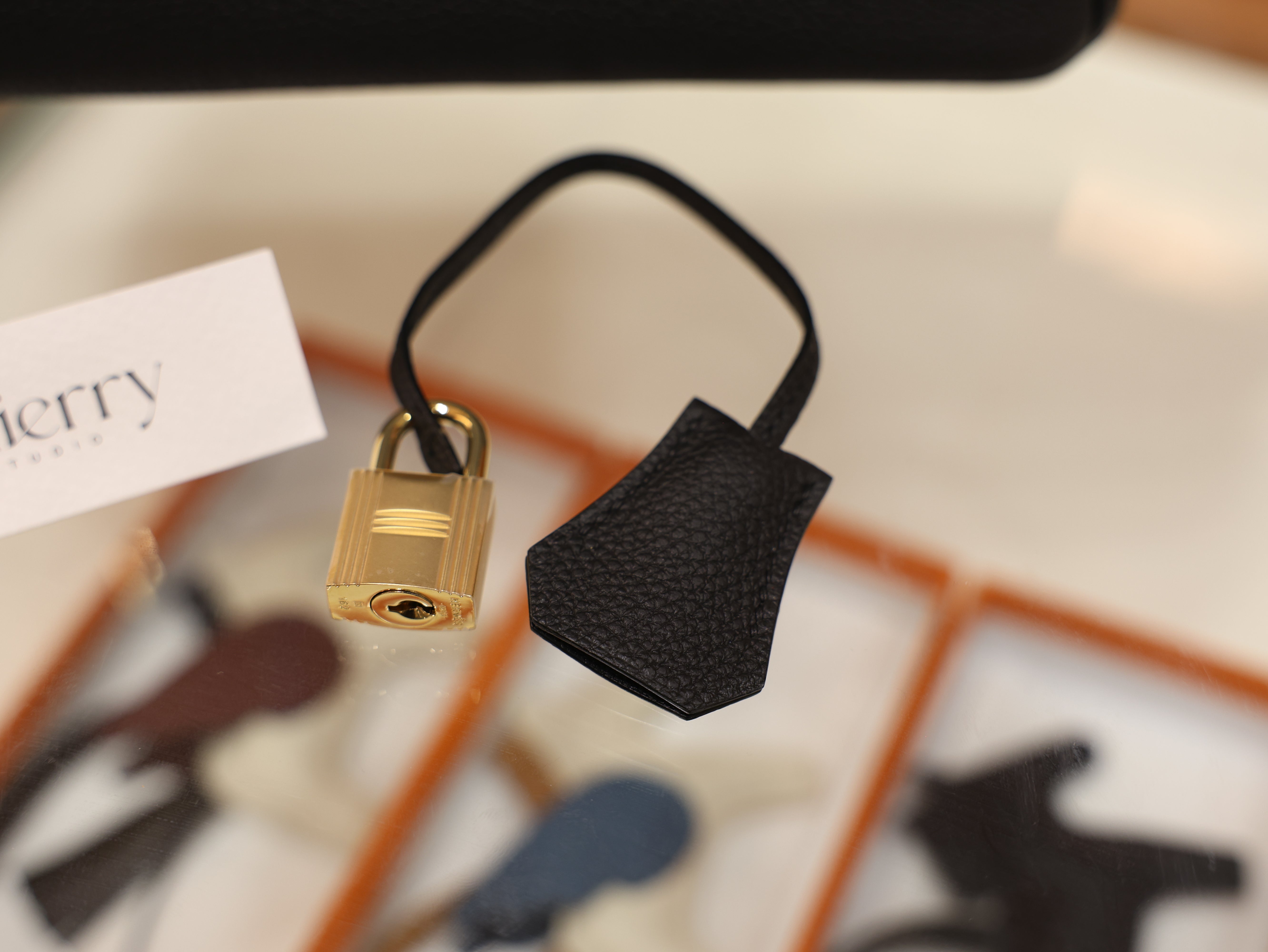 버킨 25 토고 블랙 금장