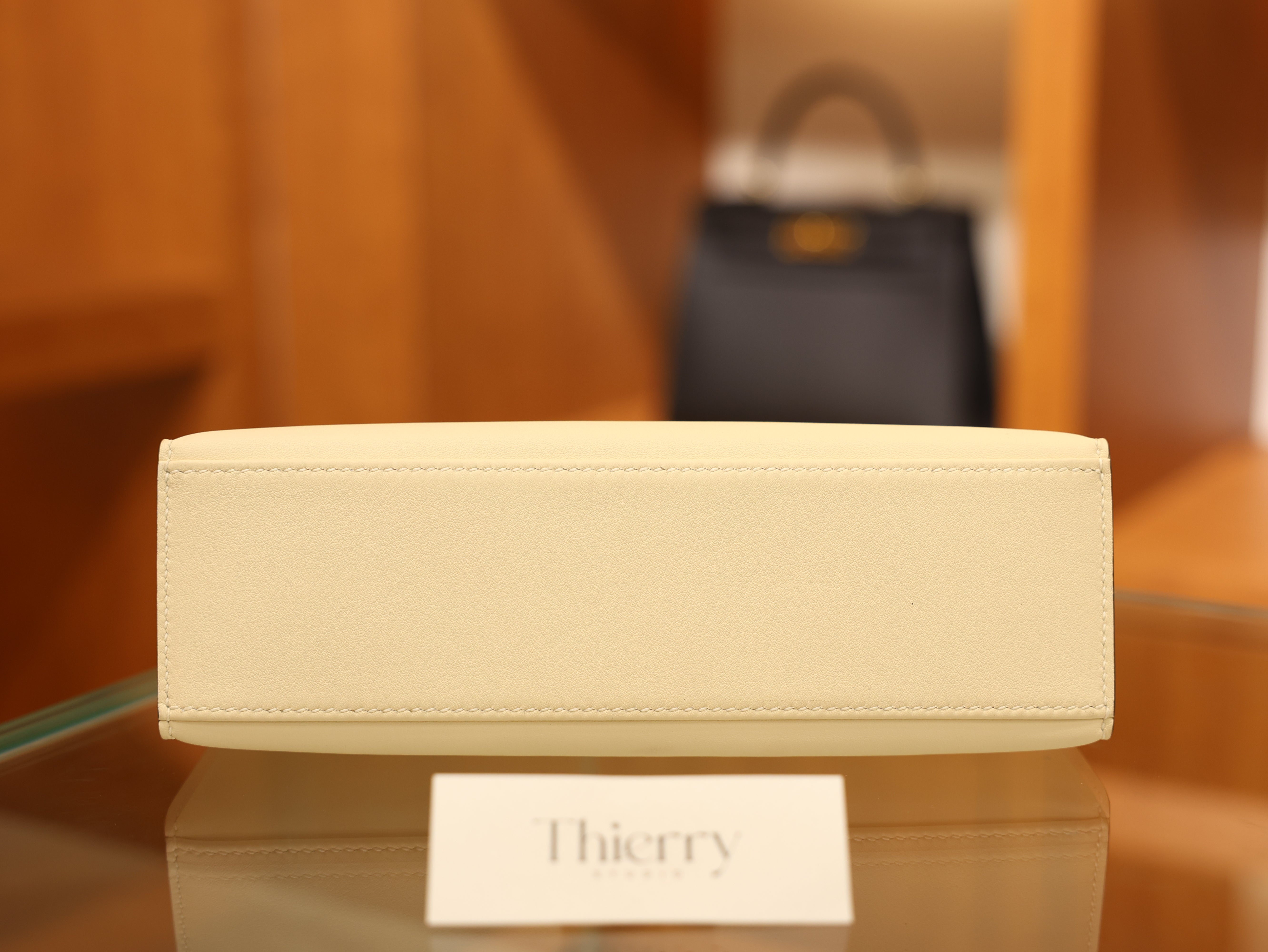 켈리 포쉐트 스위프트 나타 금장