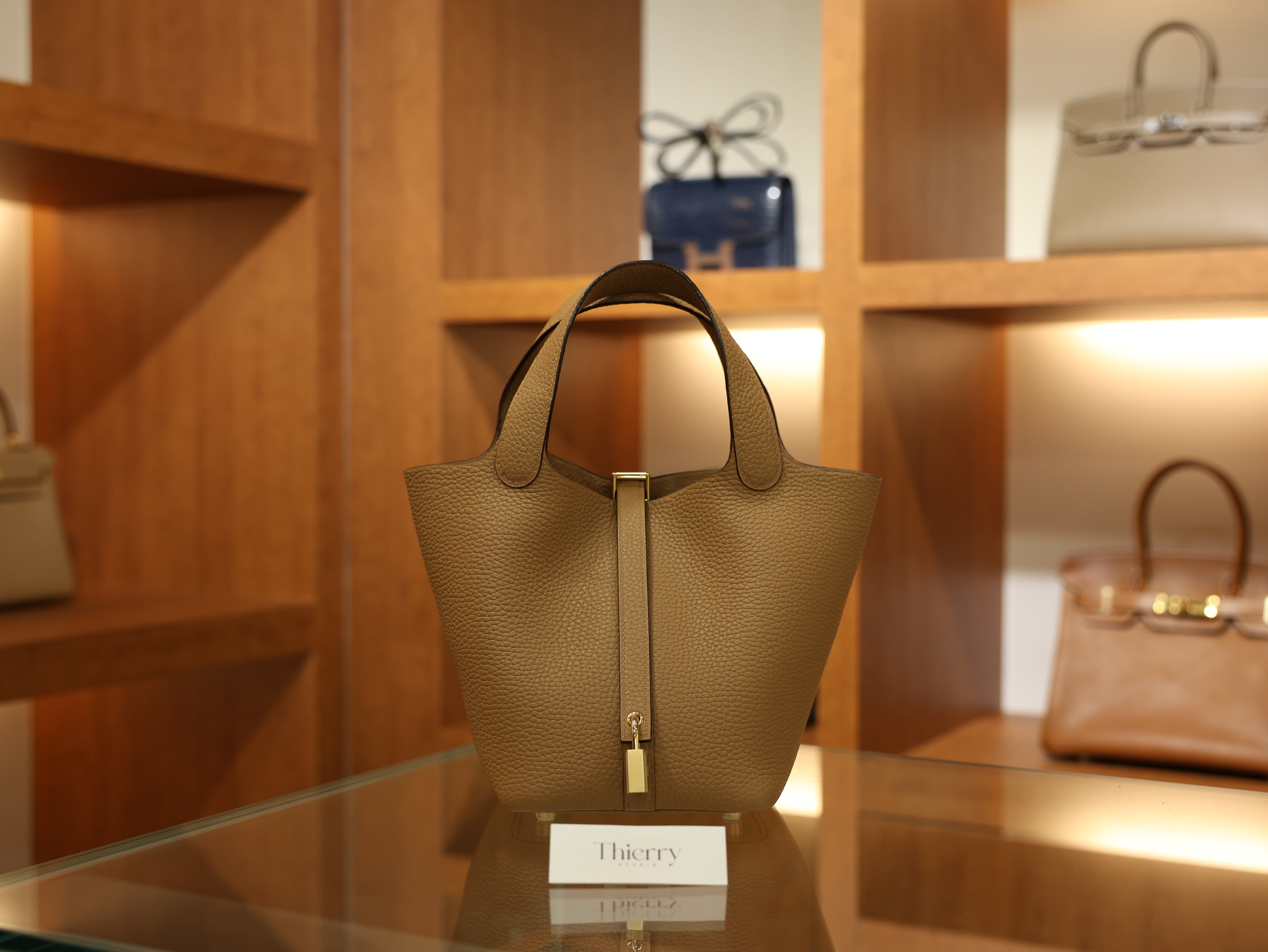 피코탄 18 끌레망스 비스킷 금장