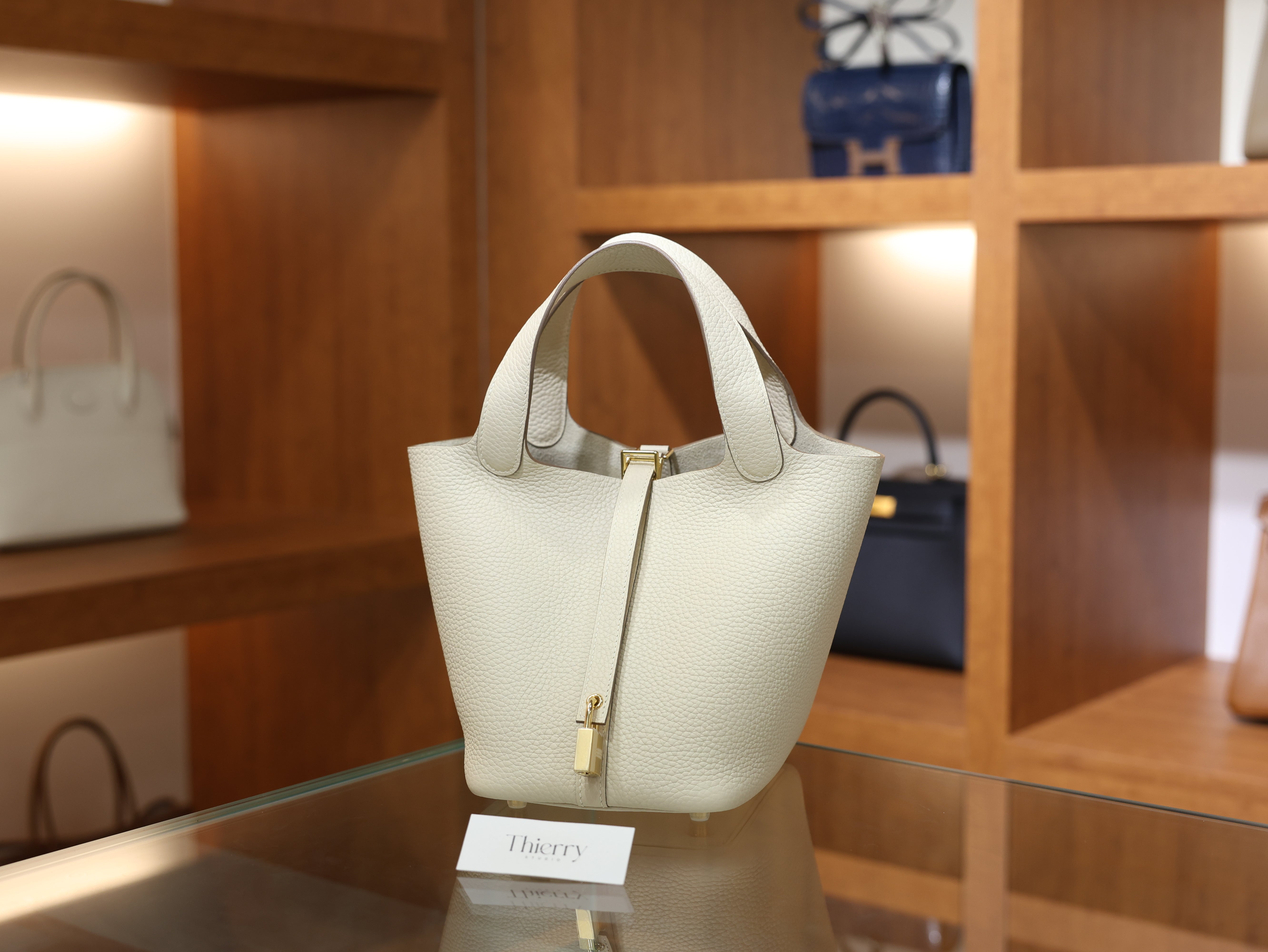 피코탄 18 끌레망스 끄레 금장