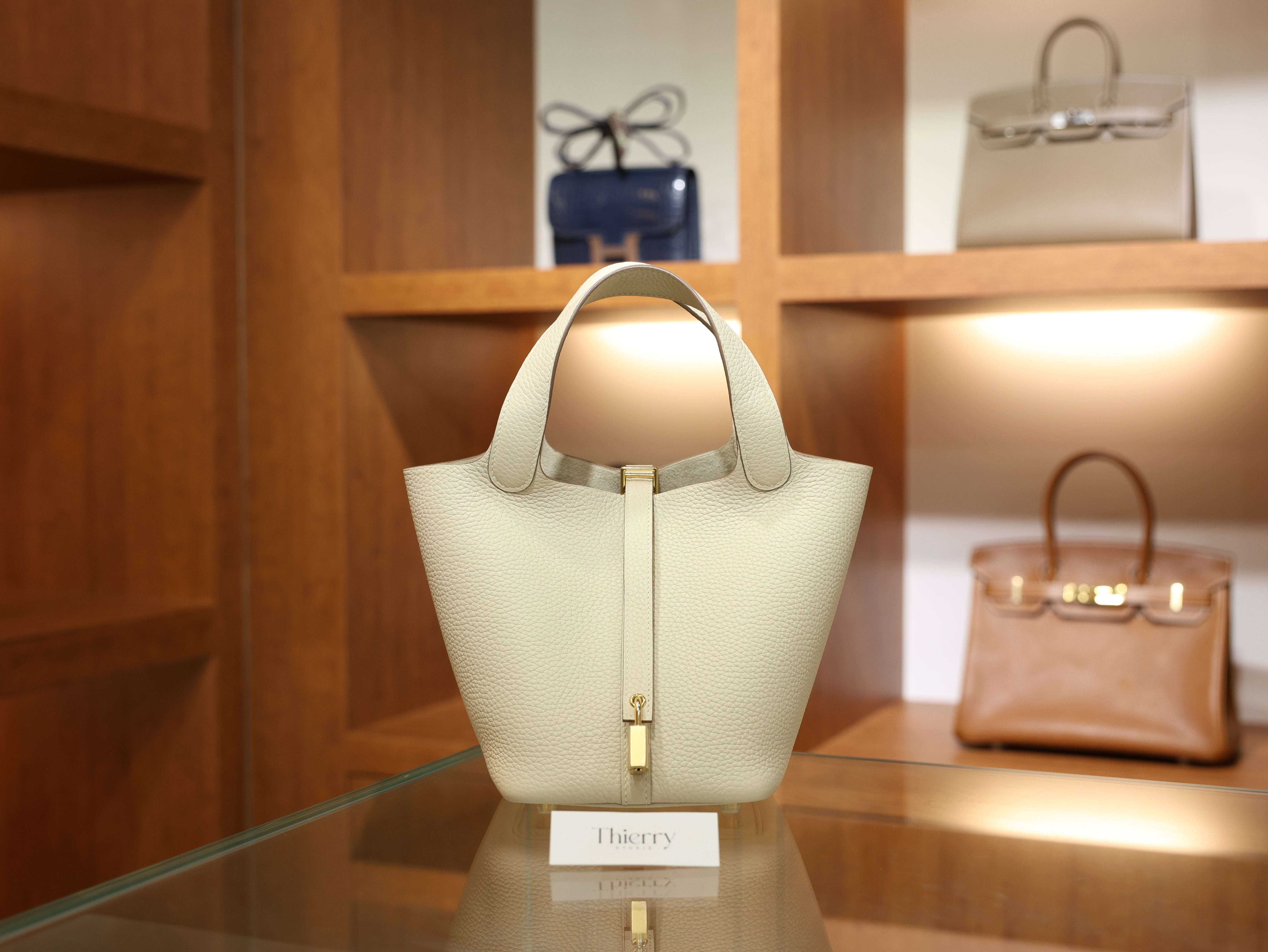 피코탄 18 끌레망스 끄레 금장