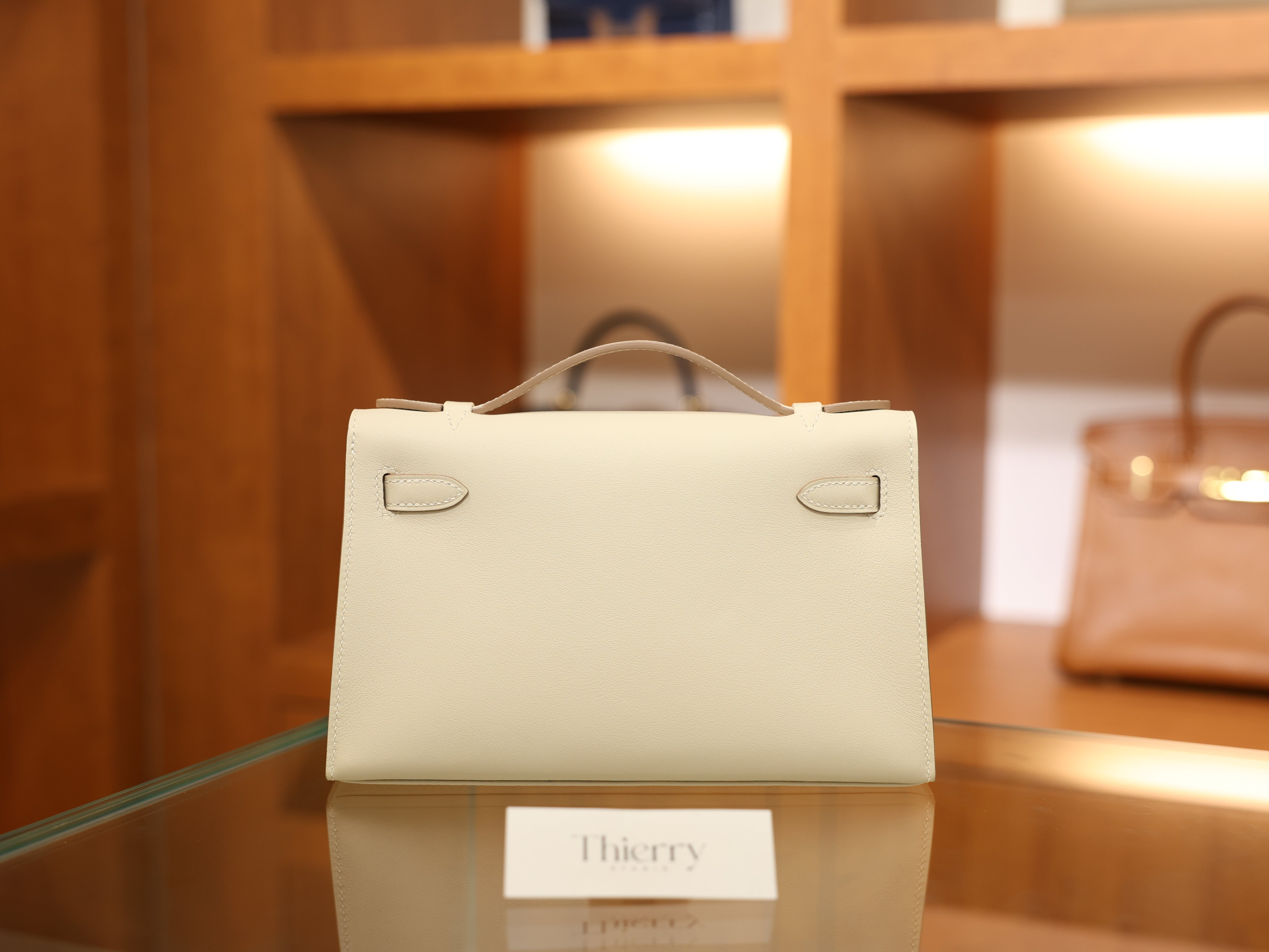 켈리 포쉐트 스위프트 끄레 금장