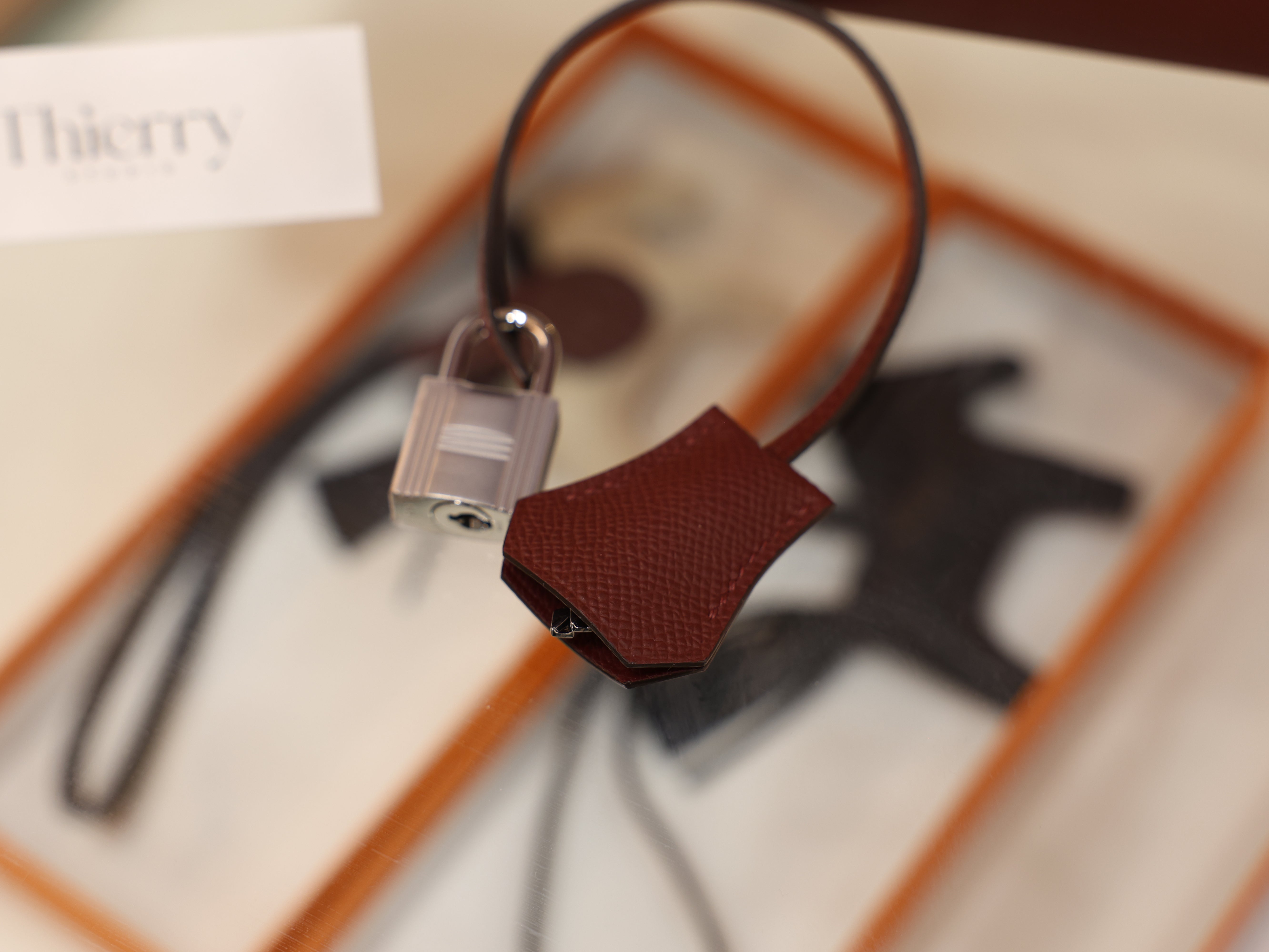 켈리 28 앱송 루즈아쉬 은장