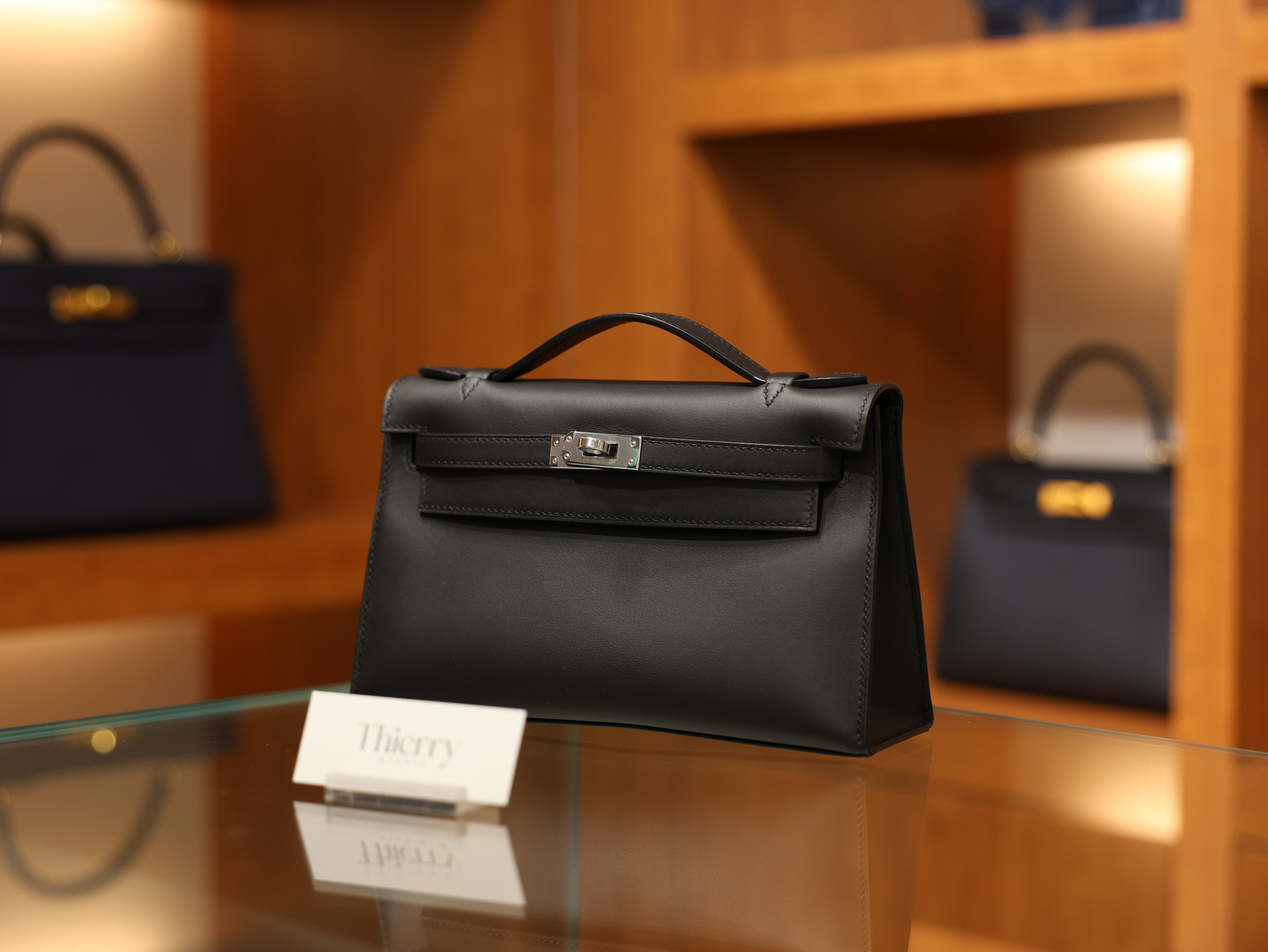 켈리 포쉐트 스위프트 블랙 은장