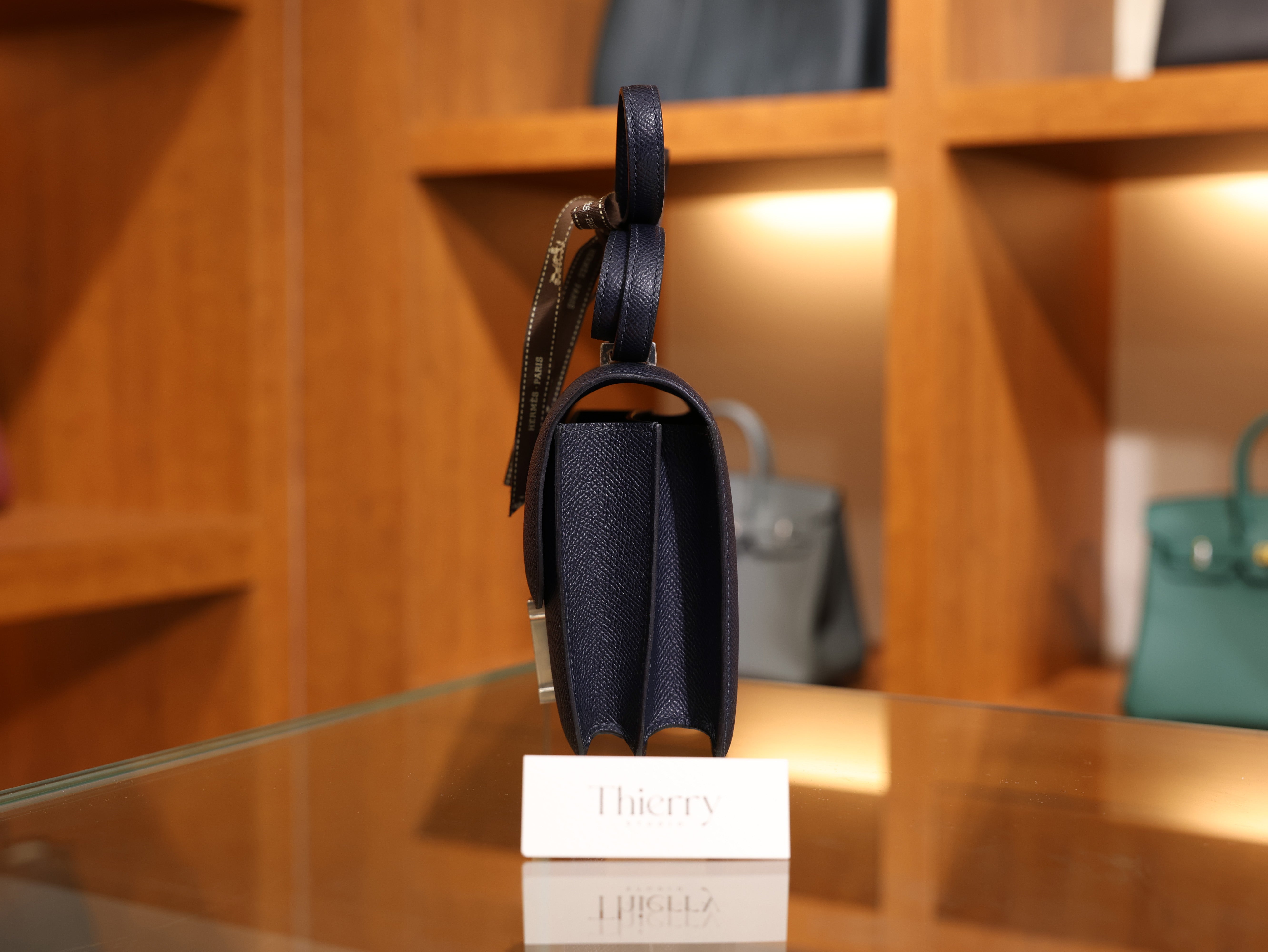 콘스탄스 18 앱송 블루뉘 은장