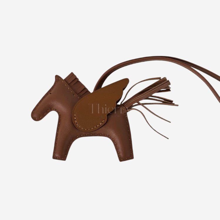 Rodeo PM charm 16