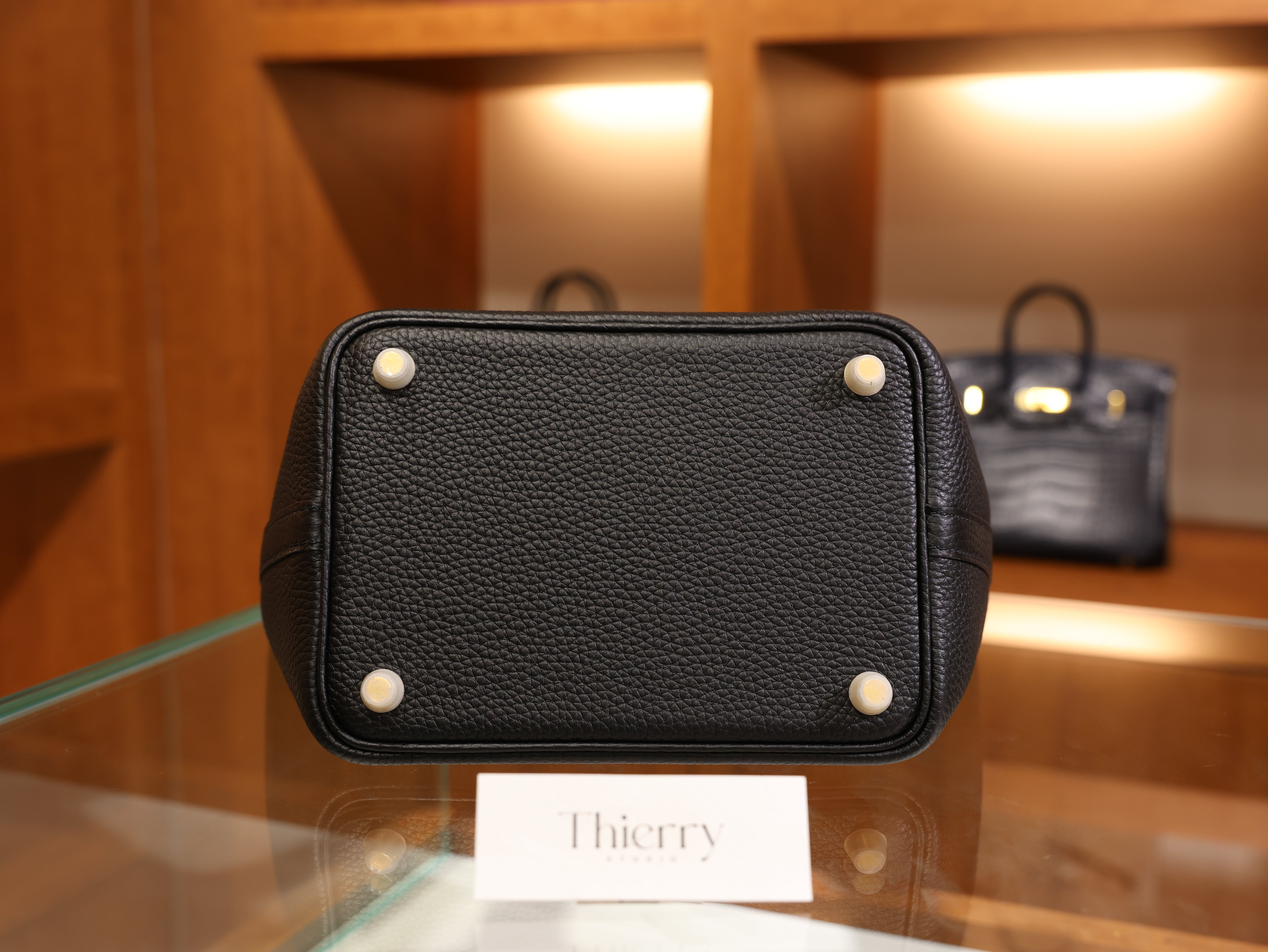 피코탄 18 끌레망스 블랙 금장