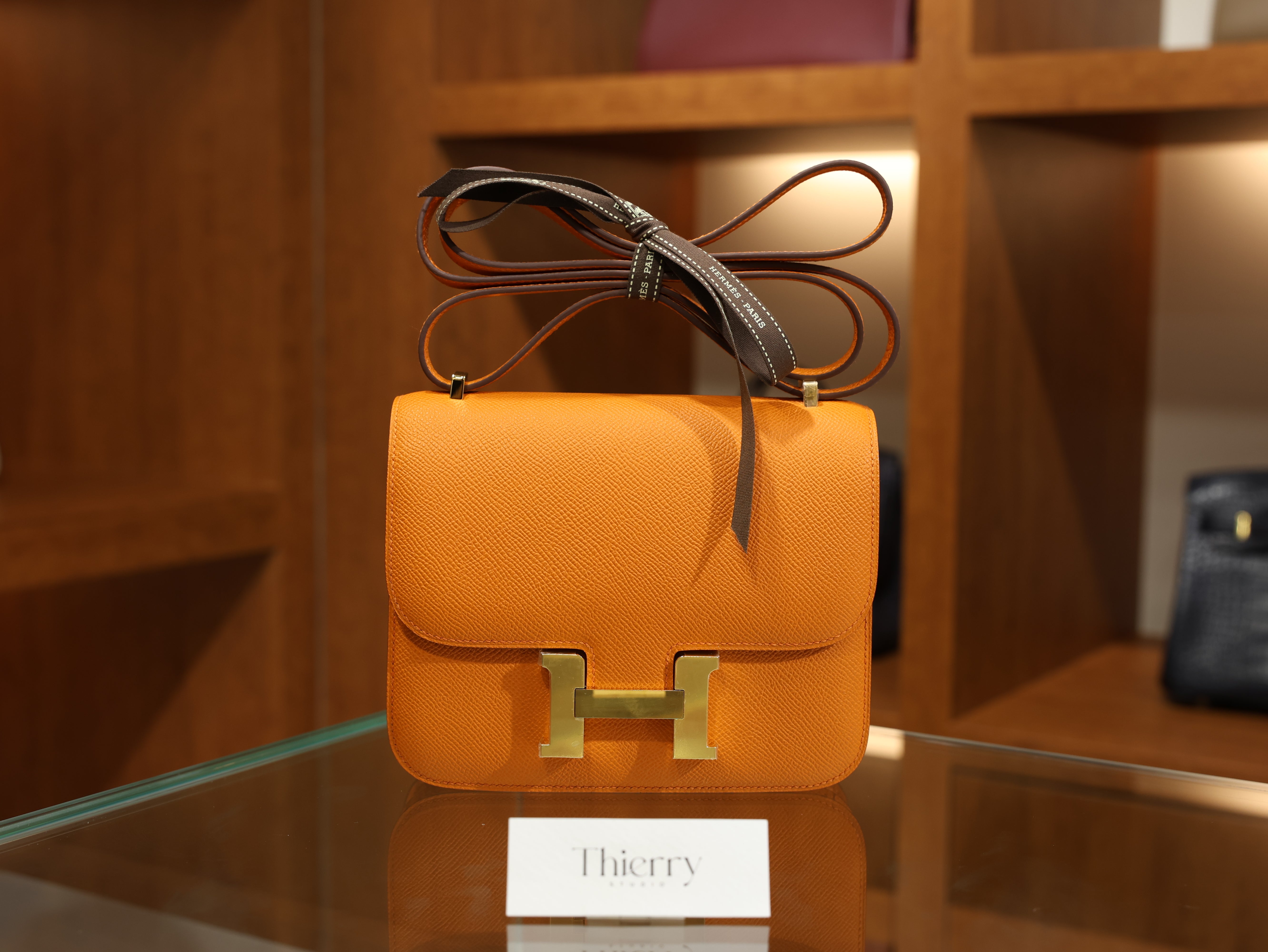 Constance 18 epsom orange GHW