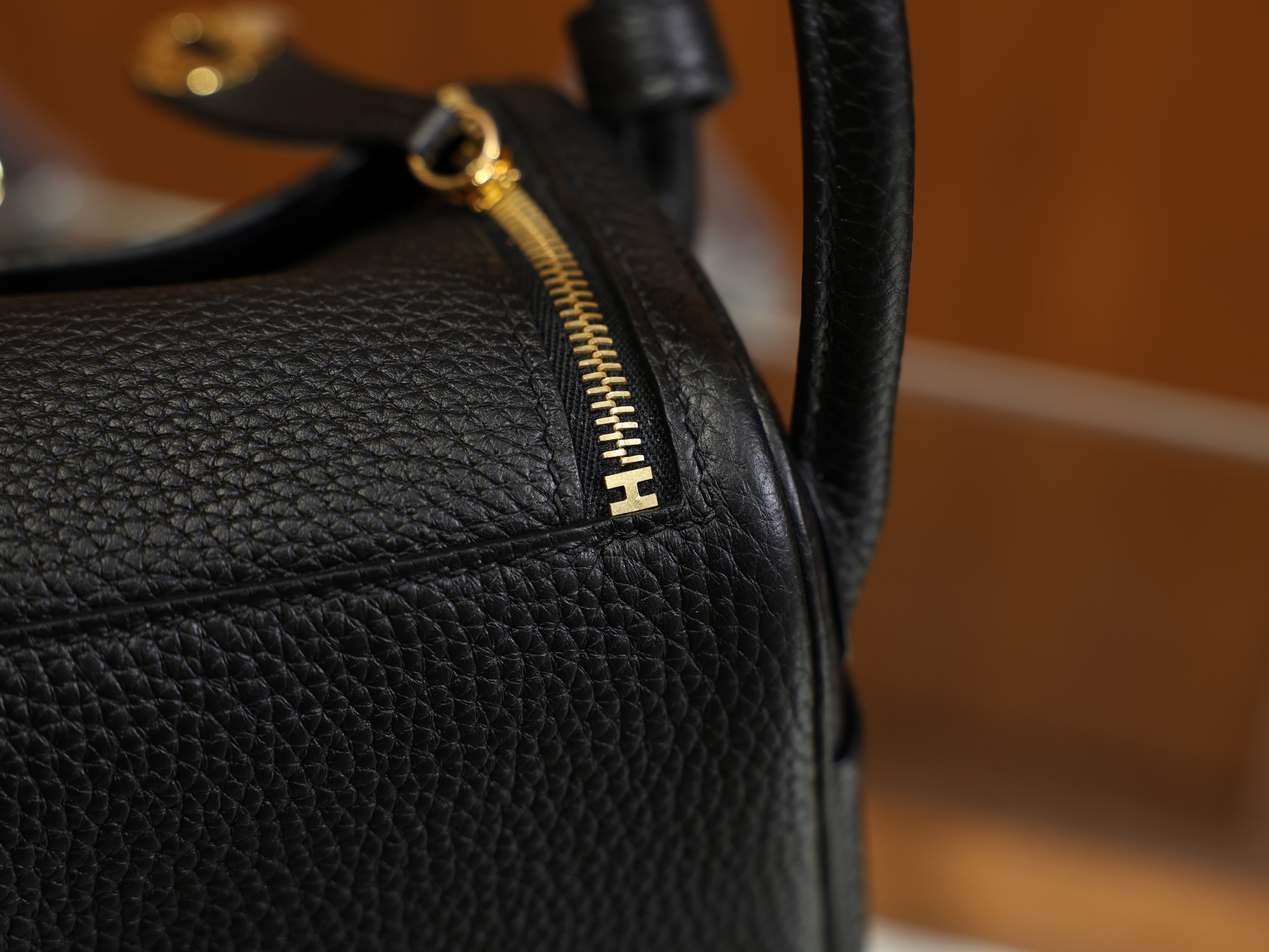 미니 린디 끌레망스 블랙 금장