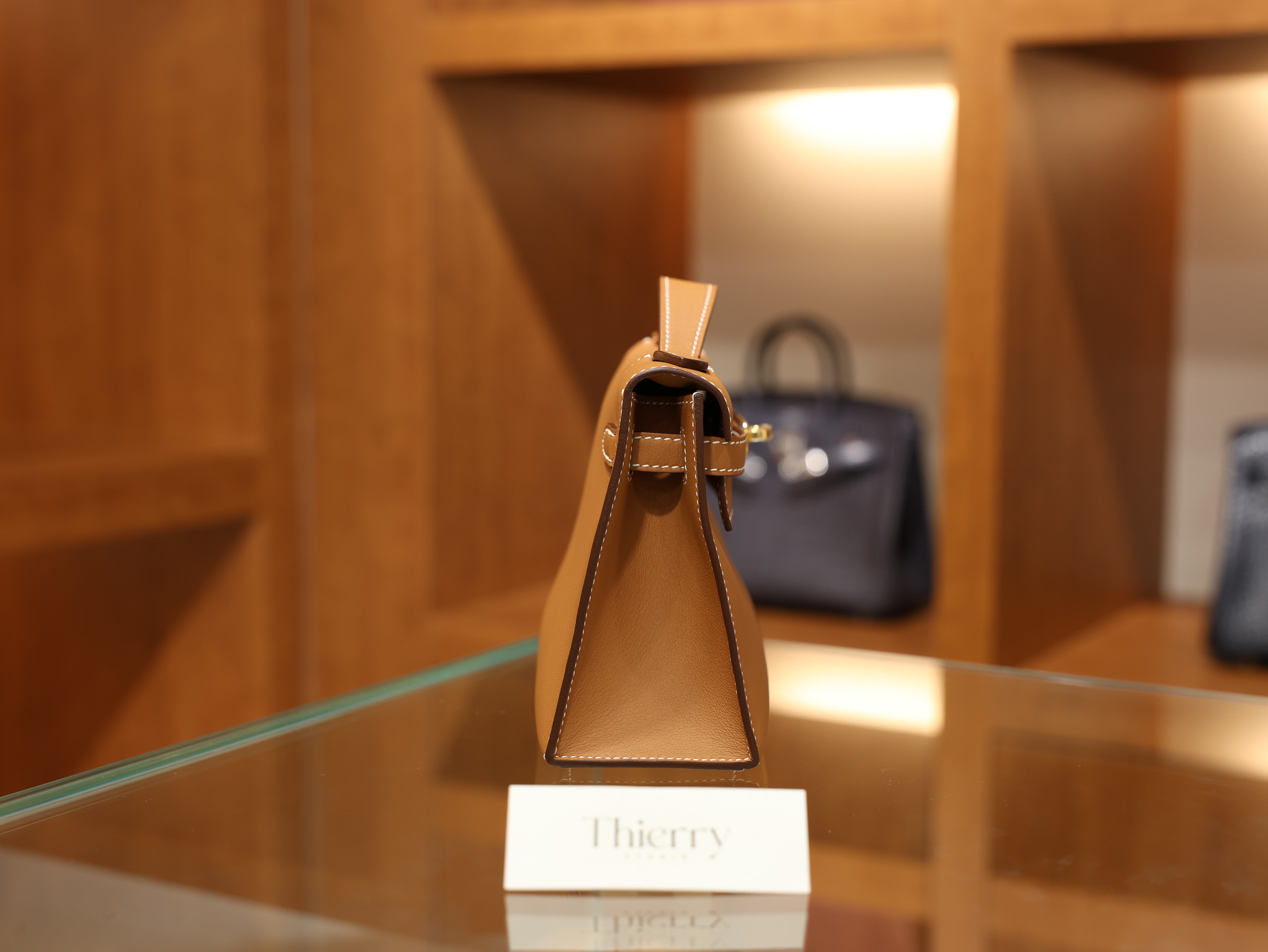 켈리 포쉐트 스위프트 골드 금장