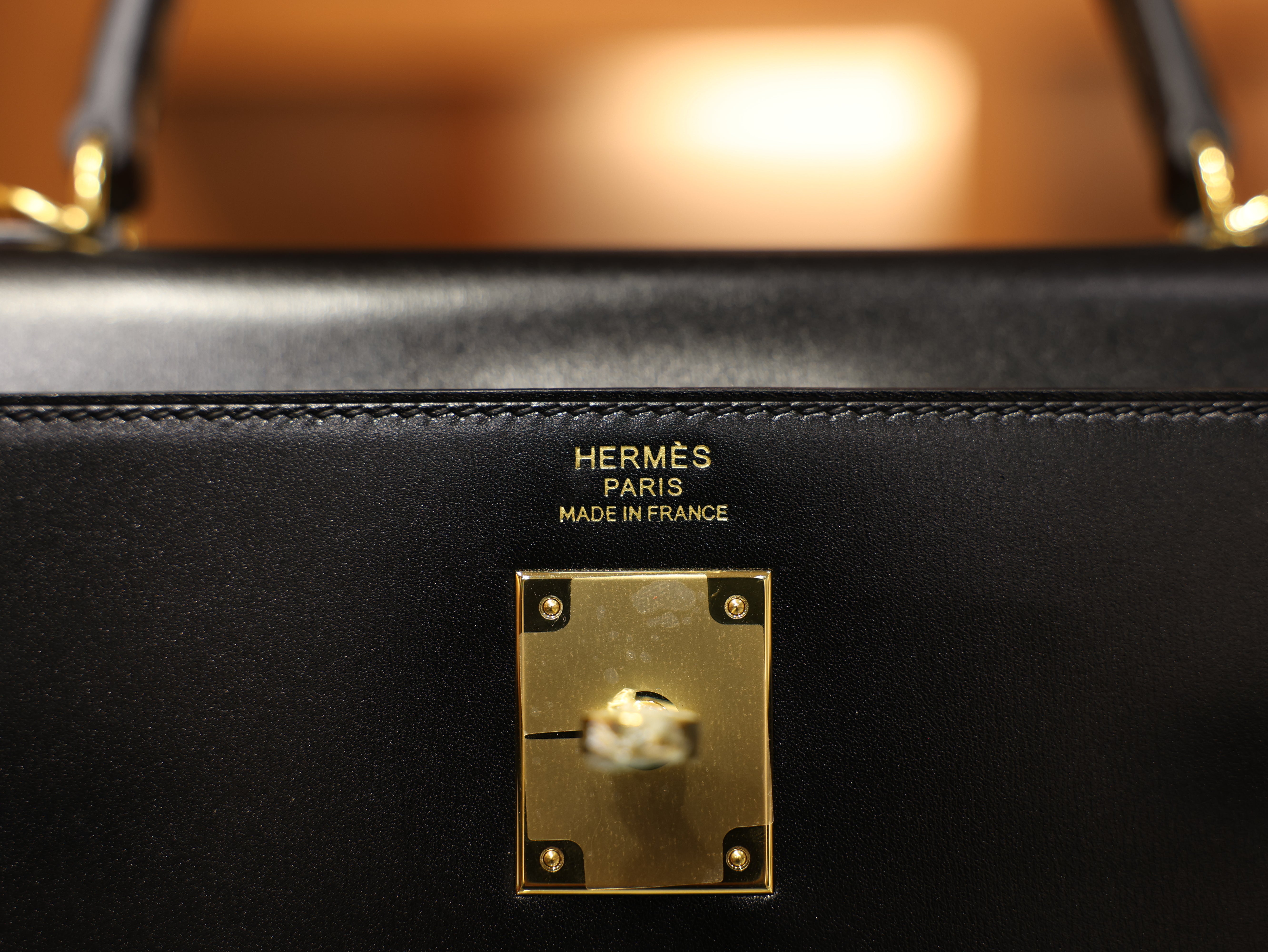 켈리 32 복스 셀리에 블랙 금장