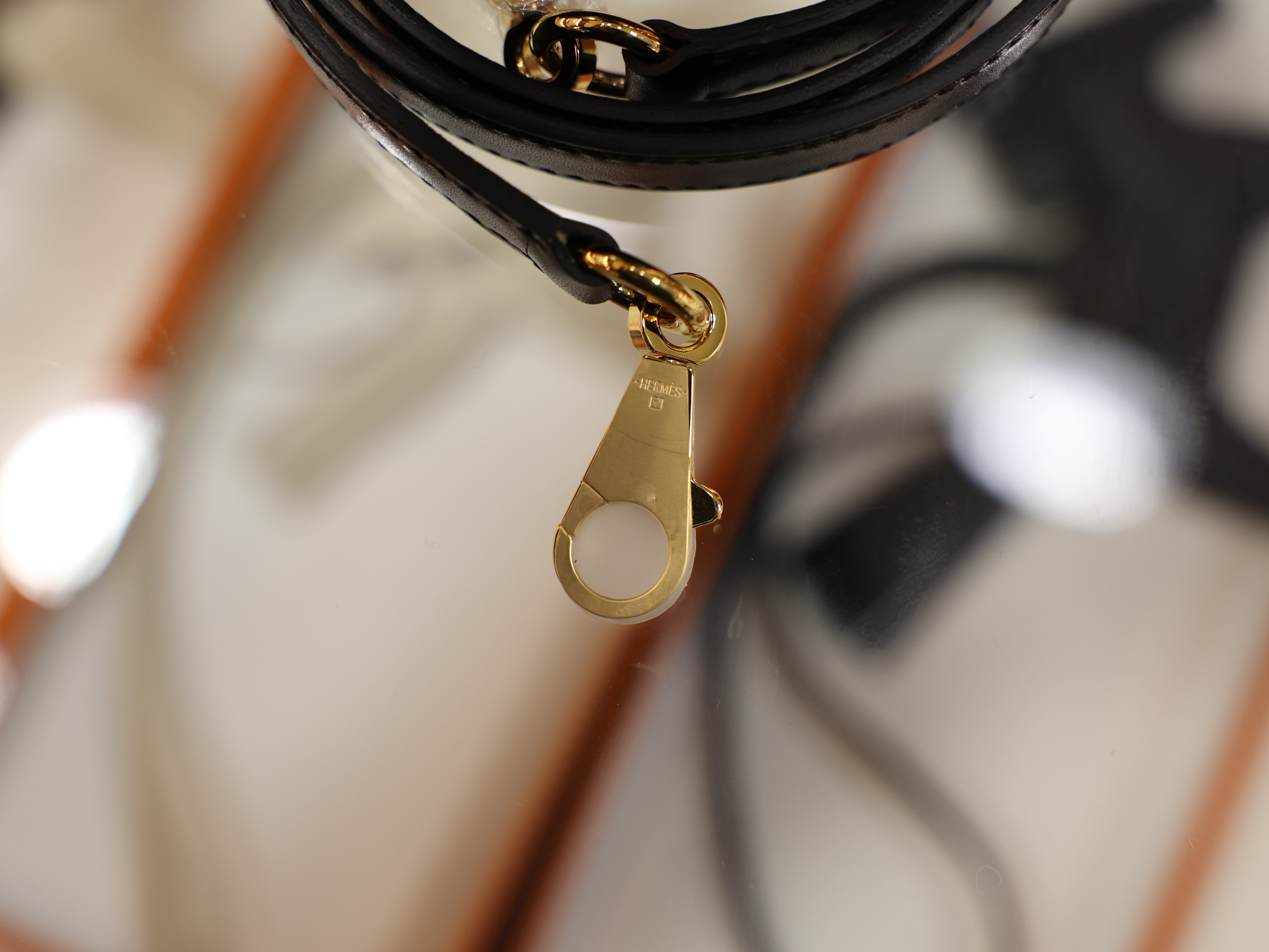 켈리 32 복스 셀리에 블랙 금장