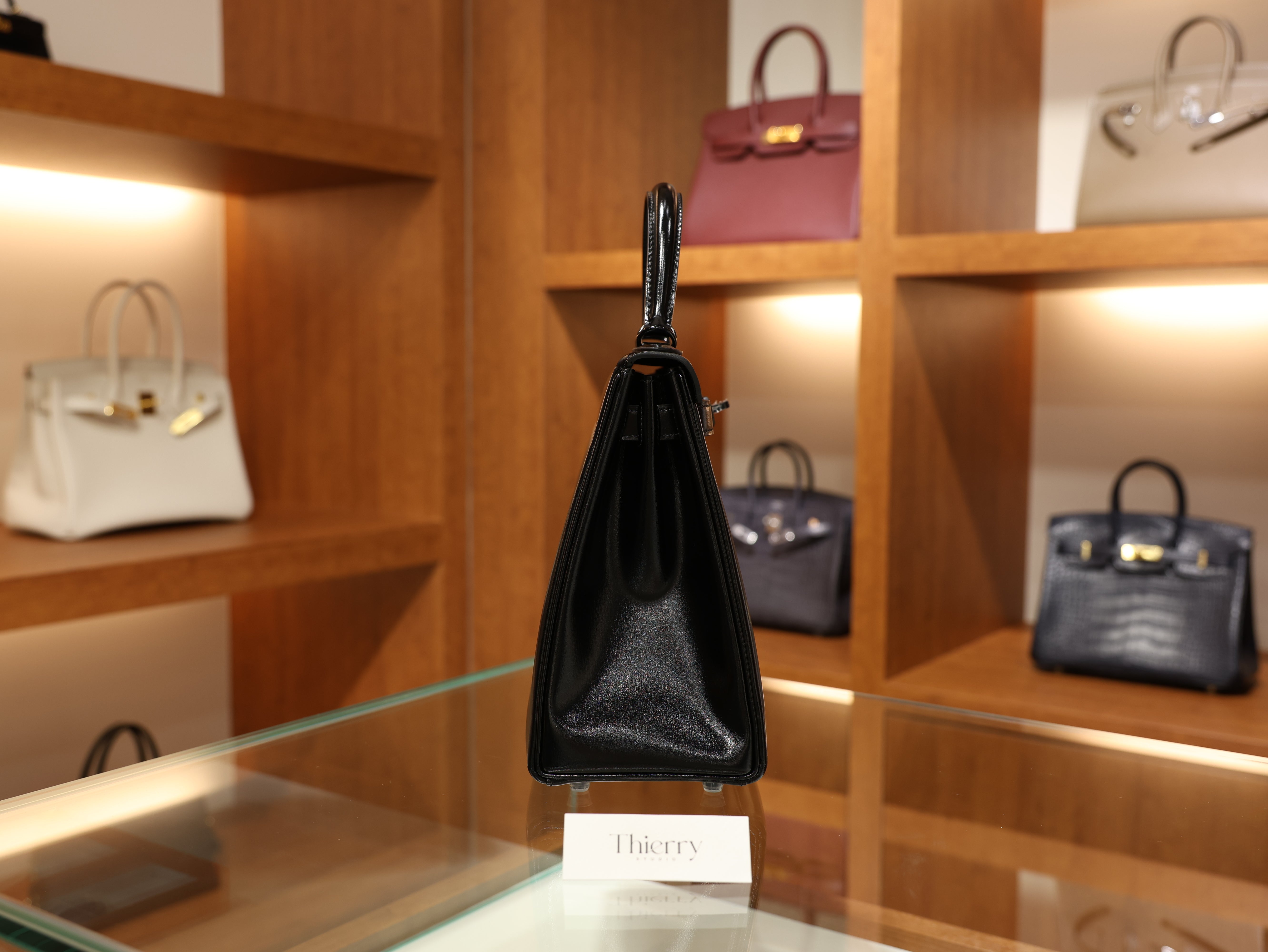 켈리 28 복스 르투르네 쏘블랙