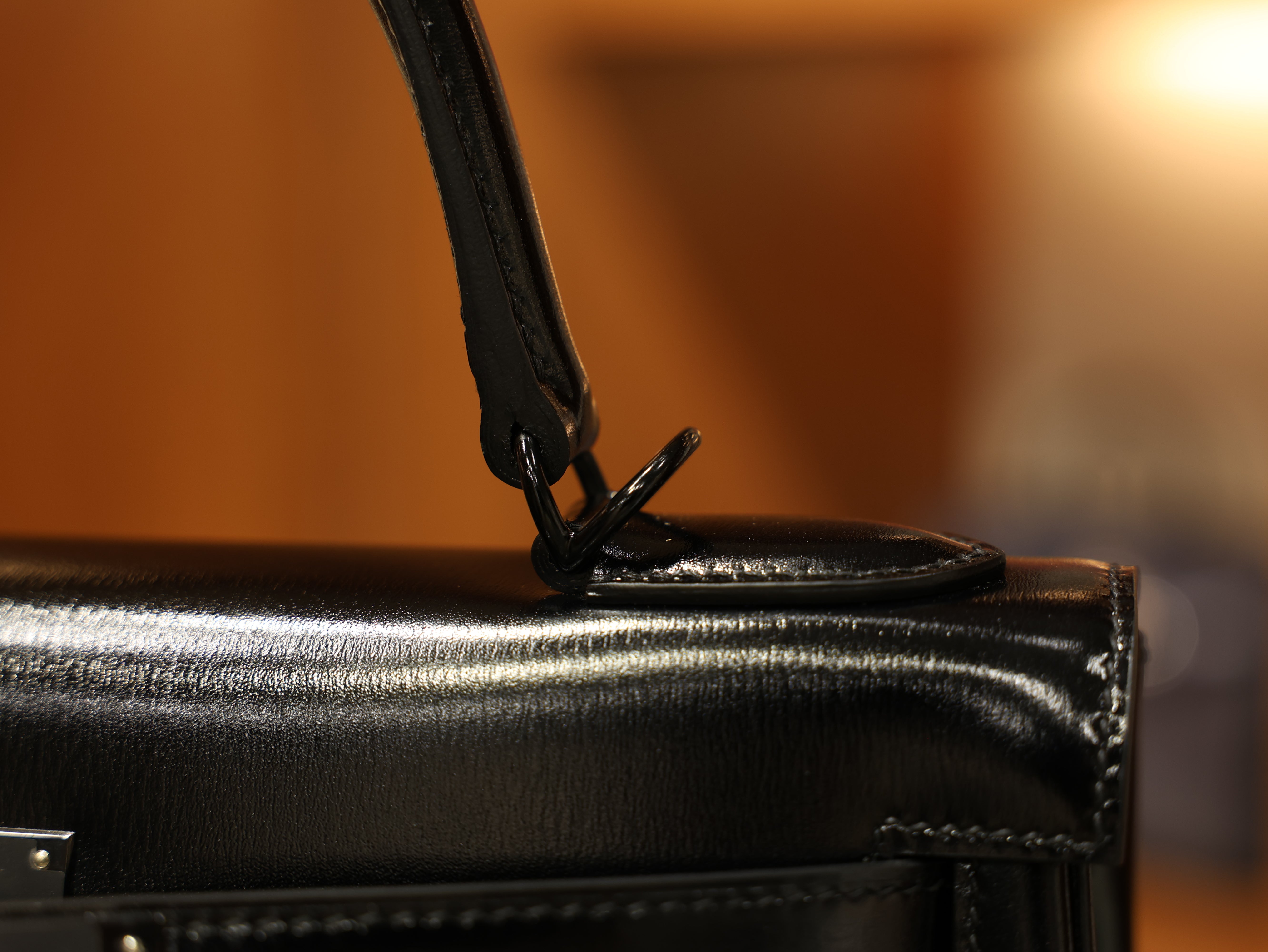 켈리 28 복스 르투르네 쏘블랙